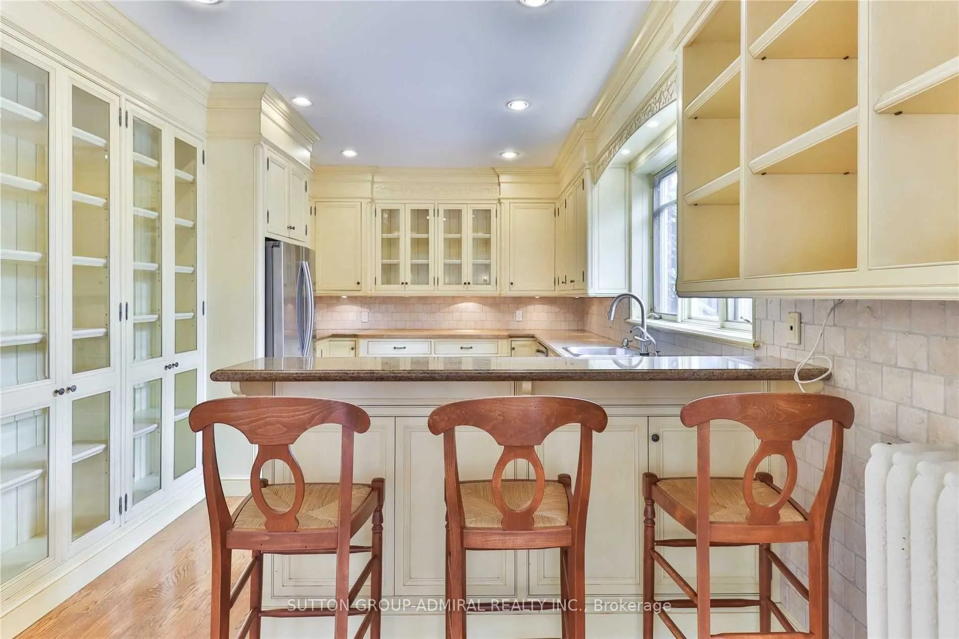 49 Hillcrest Drive