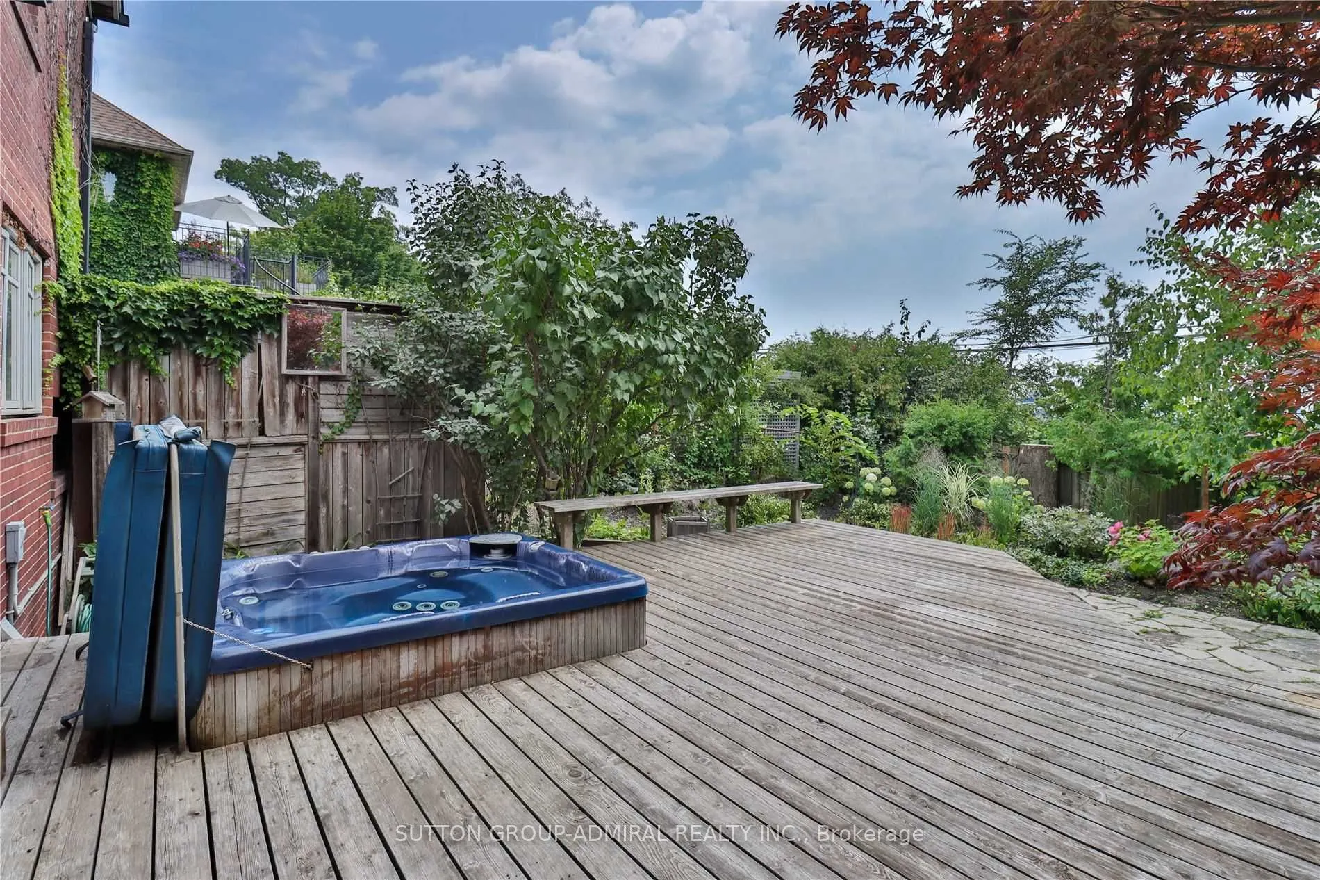 49 Hillcrest Drive