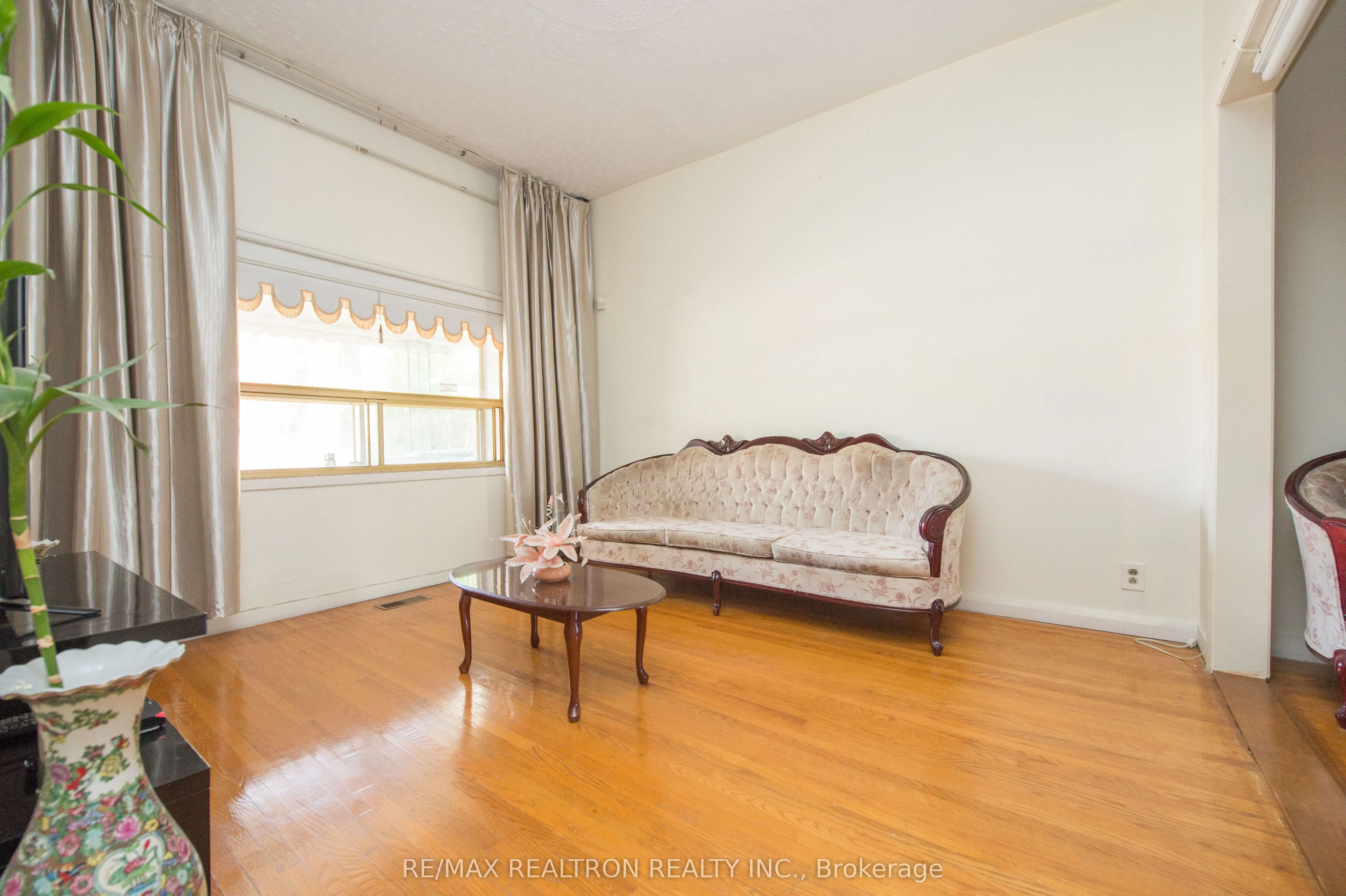 99 Euclid Avenue