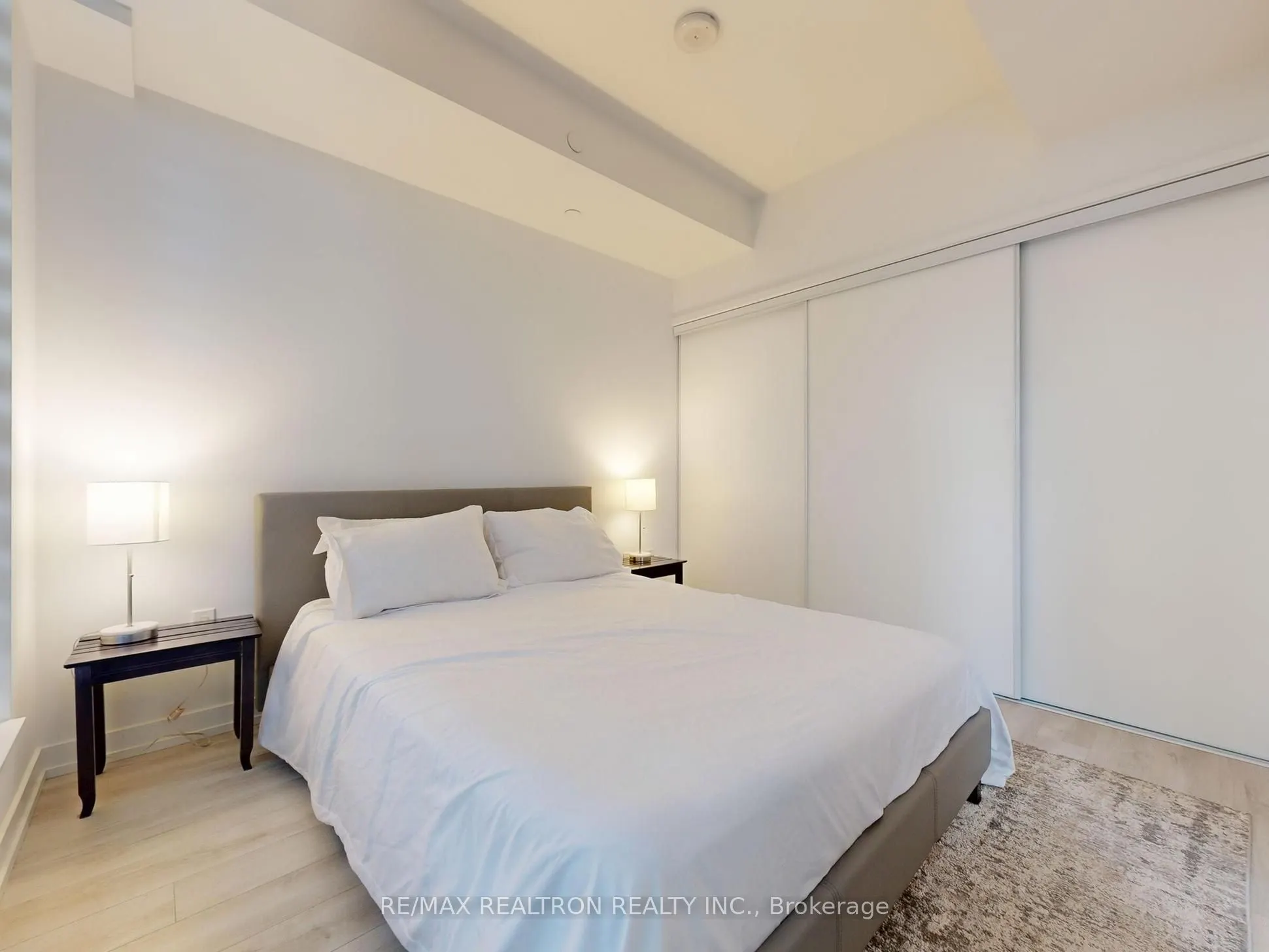 33 Helendale Avenue, #604