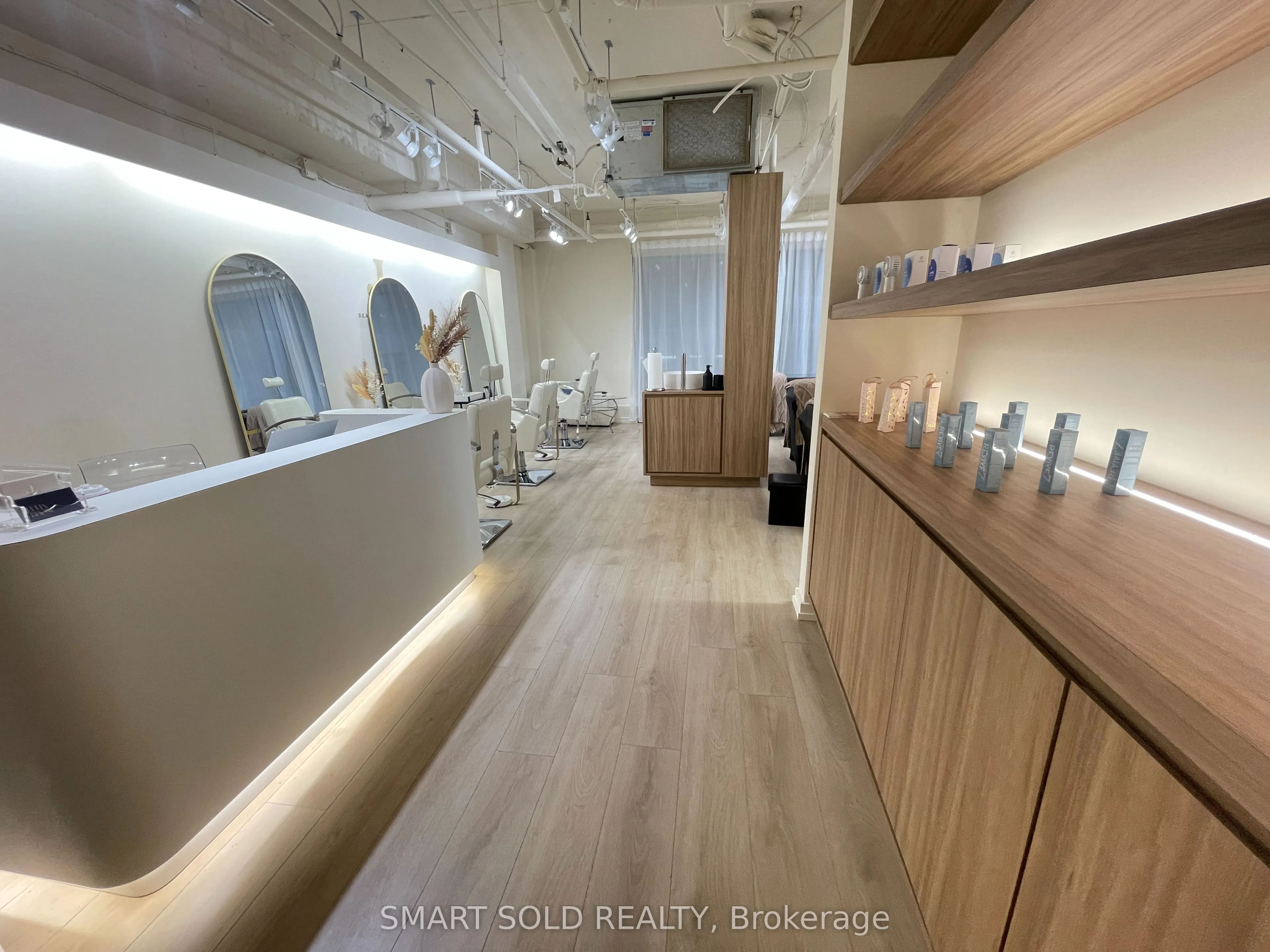 621 Sheppard Avenue E, #205