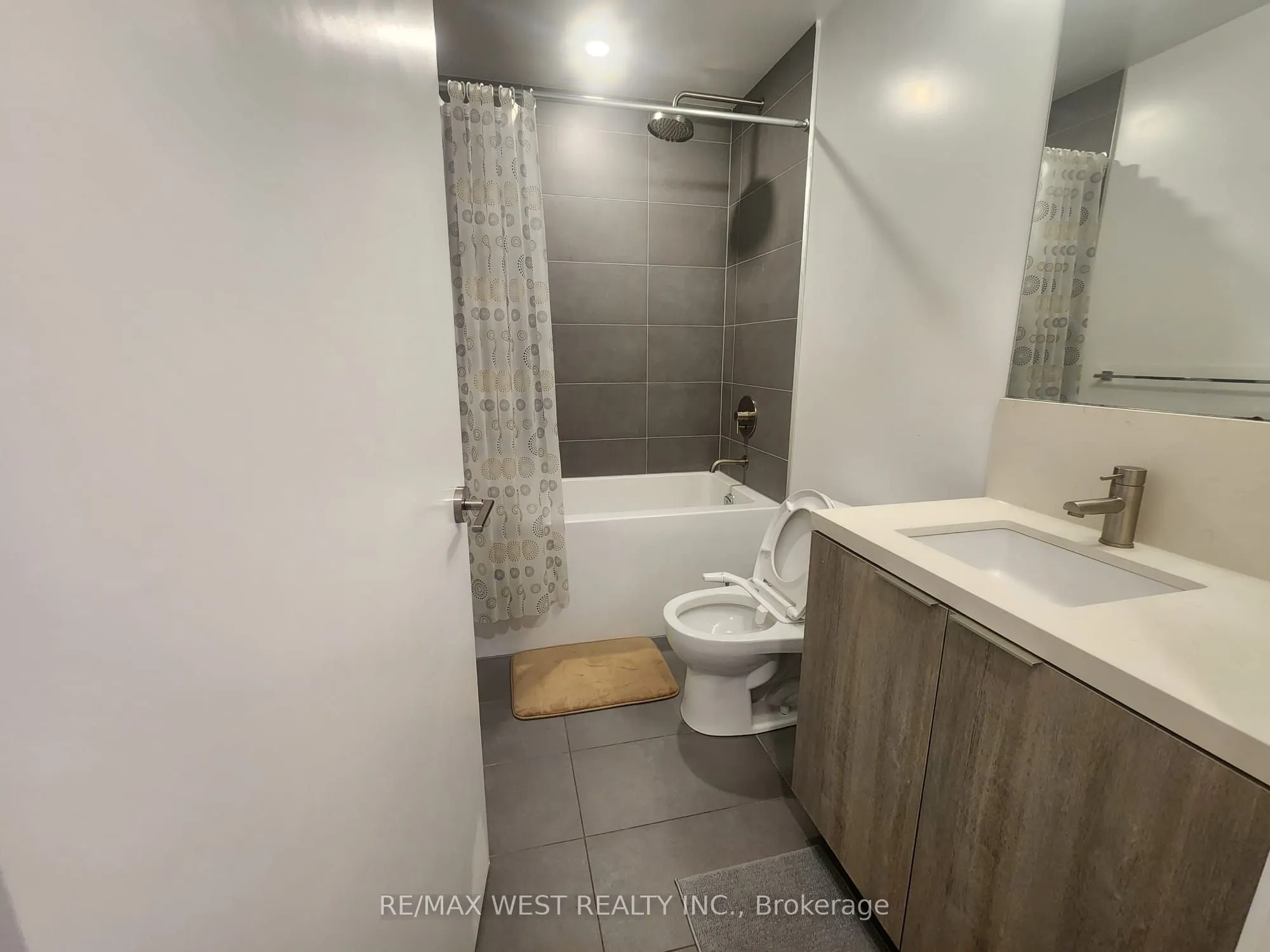 2020 Bathurst Street, #1610