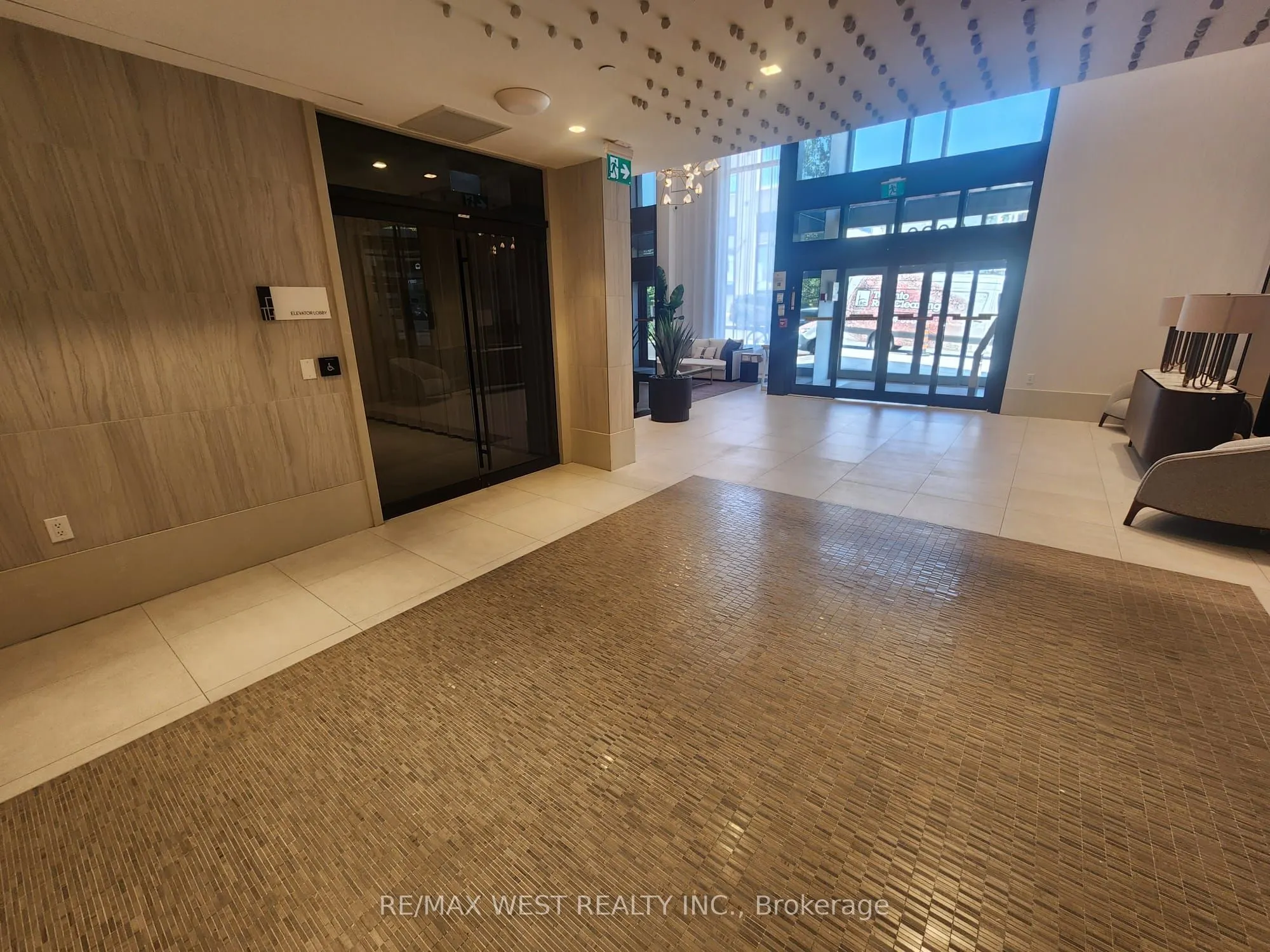 2020 Bathurst Street, #1610