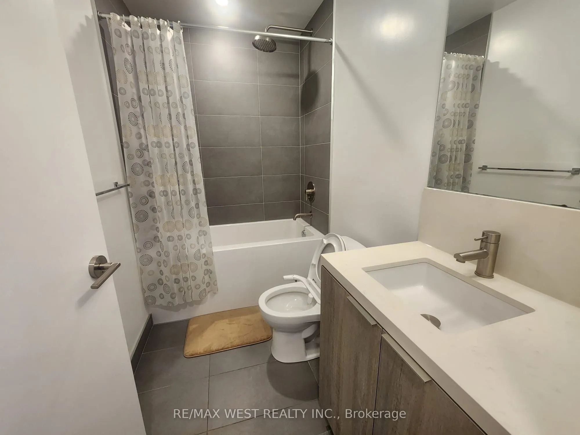 2020 Bathurst Street, #1610