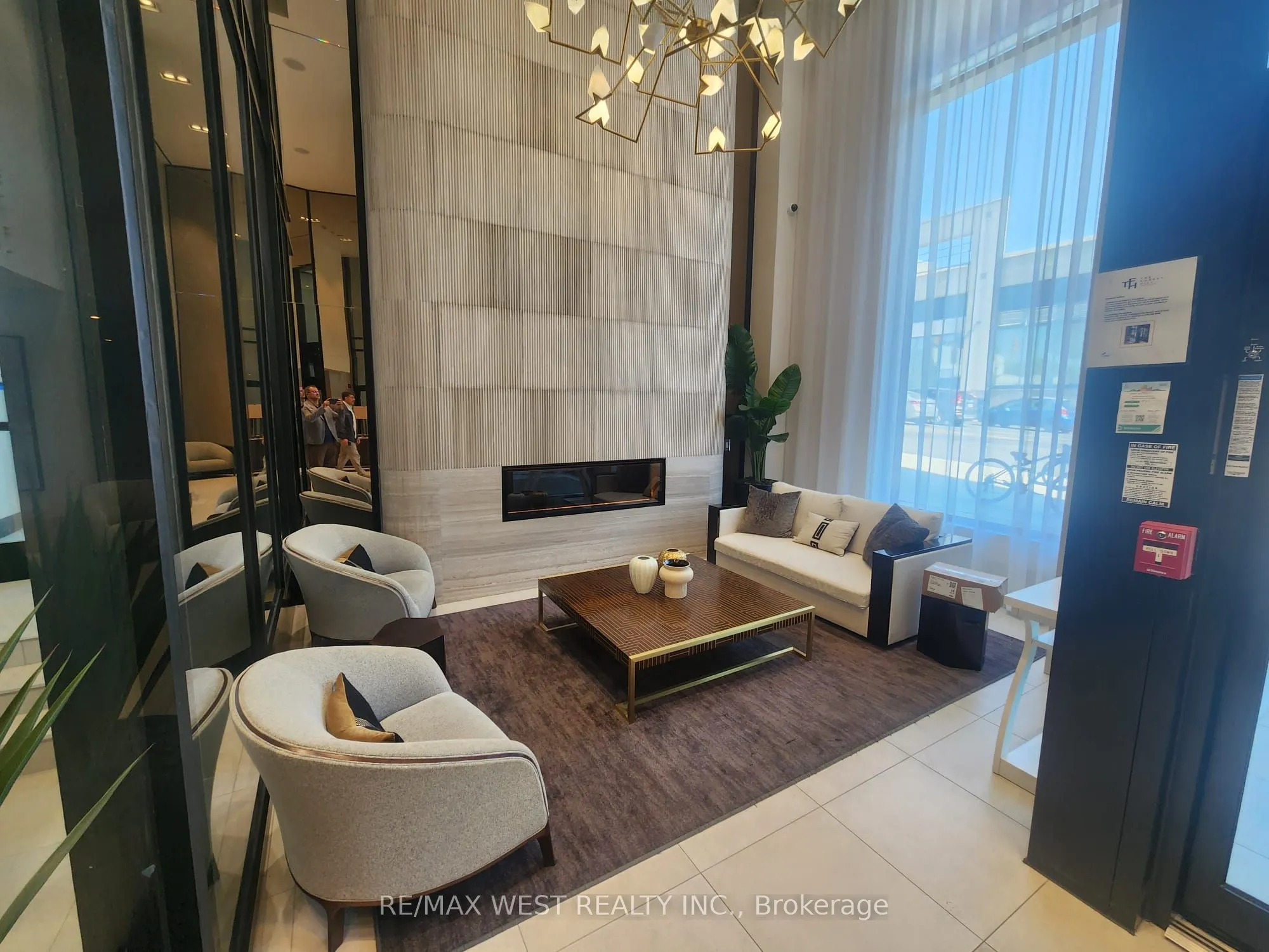 2020 Bathurst Street, #1610