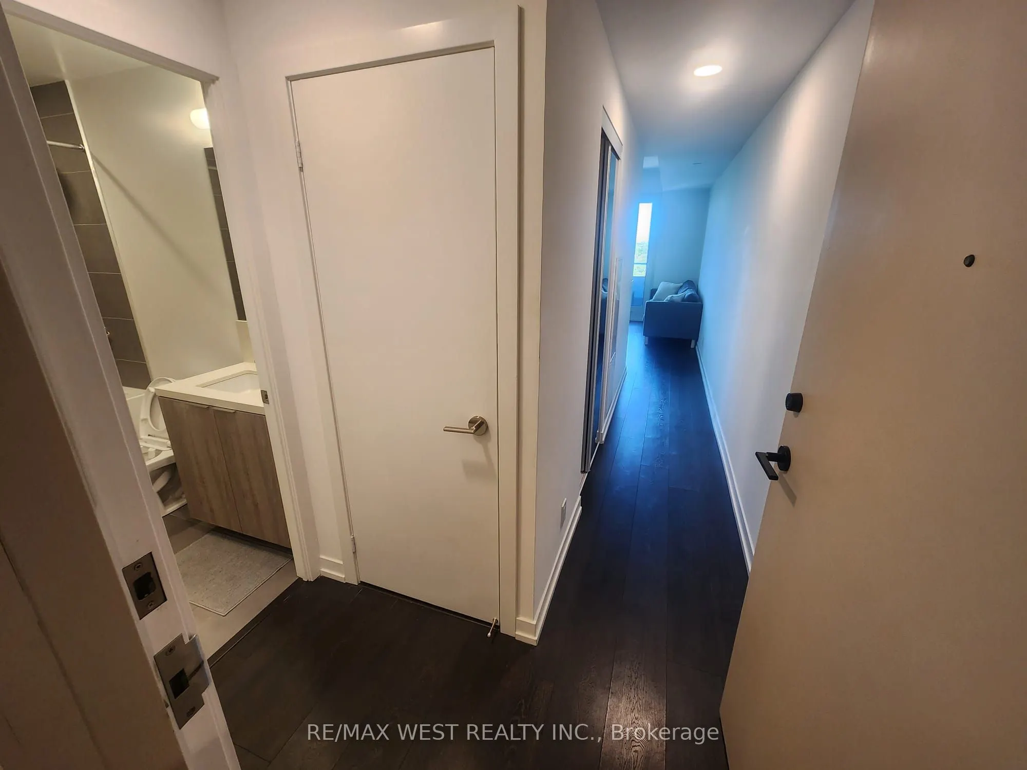 2020 Bathurst Street, #1610