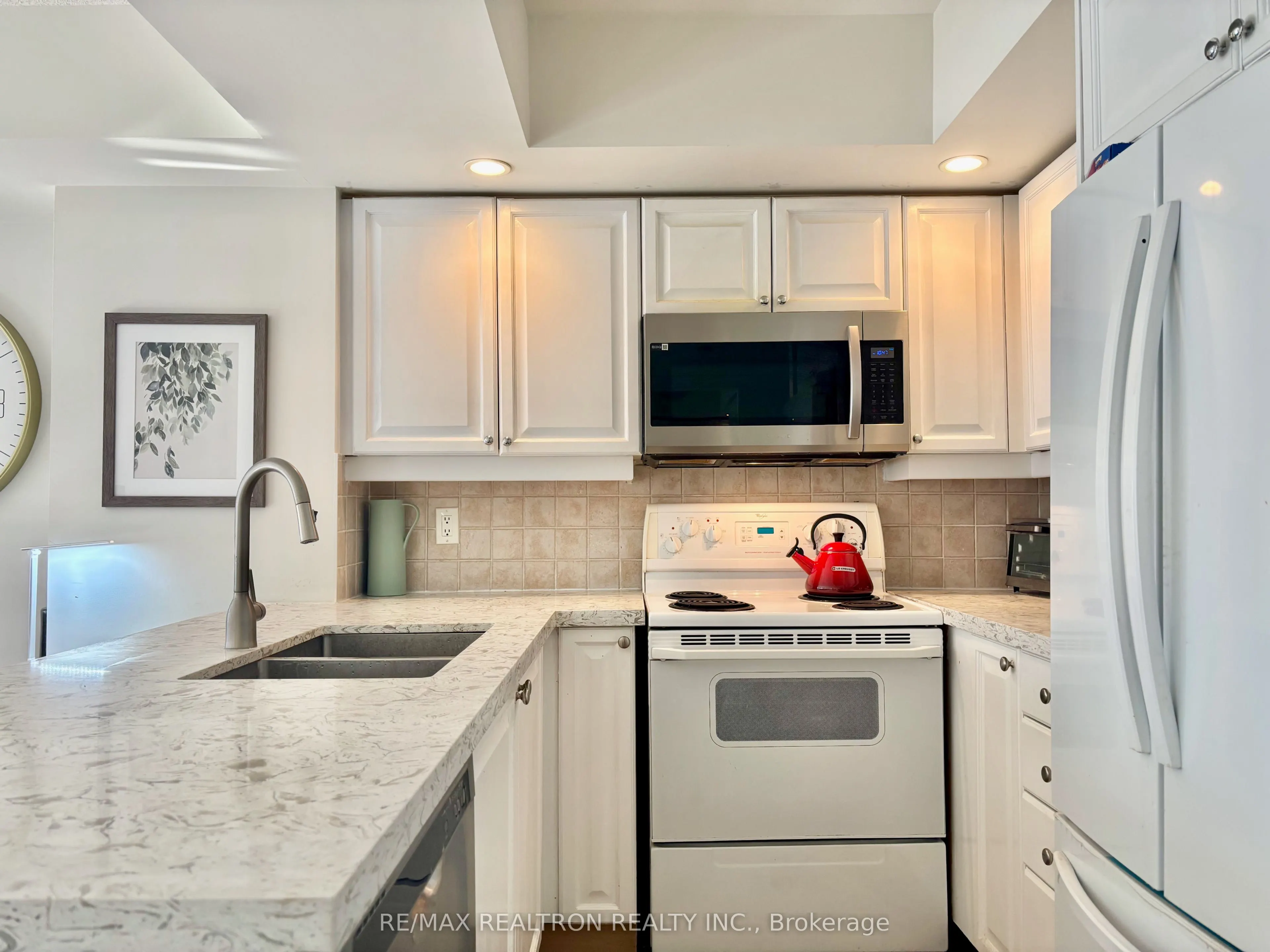 15 Northtown Way, #2316