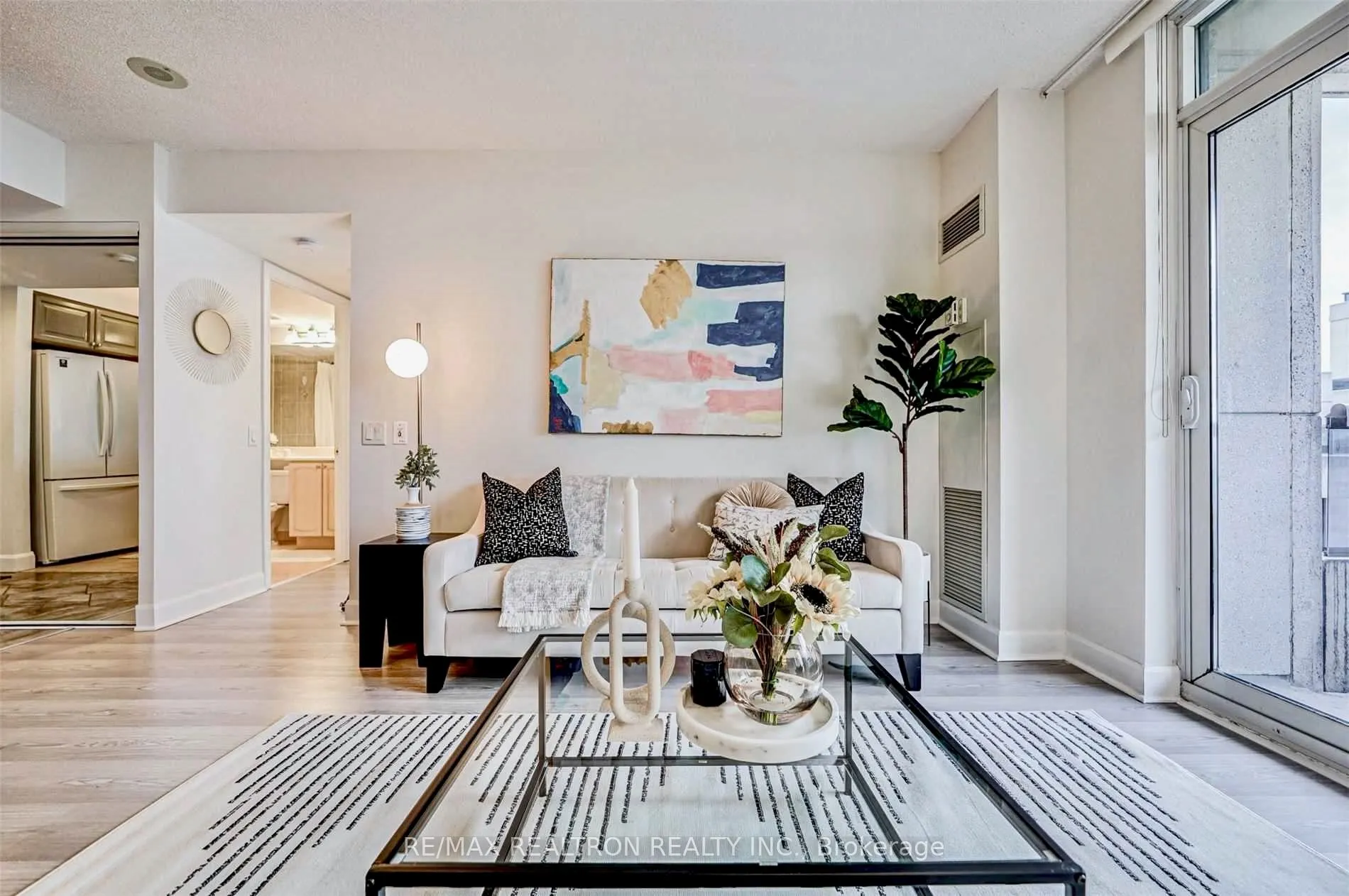 15 Northtown Way, #2316