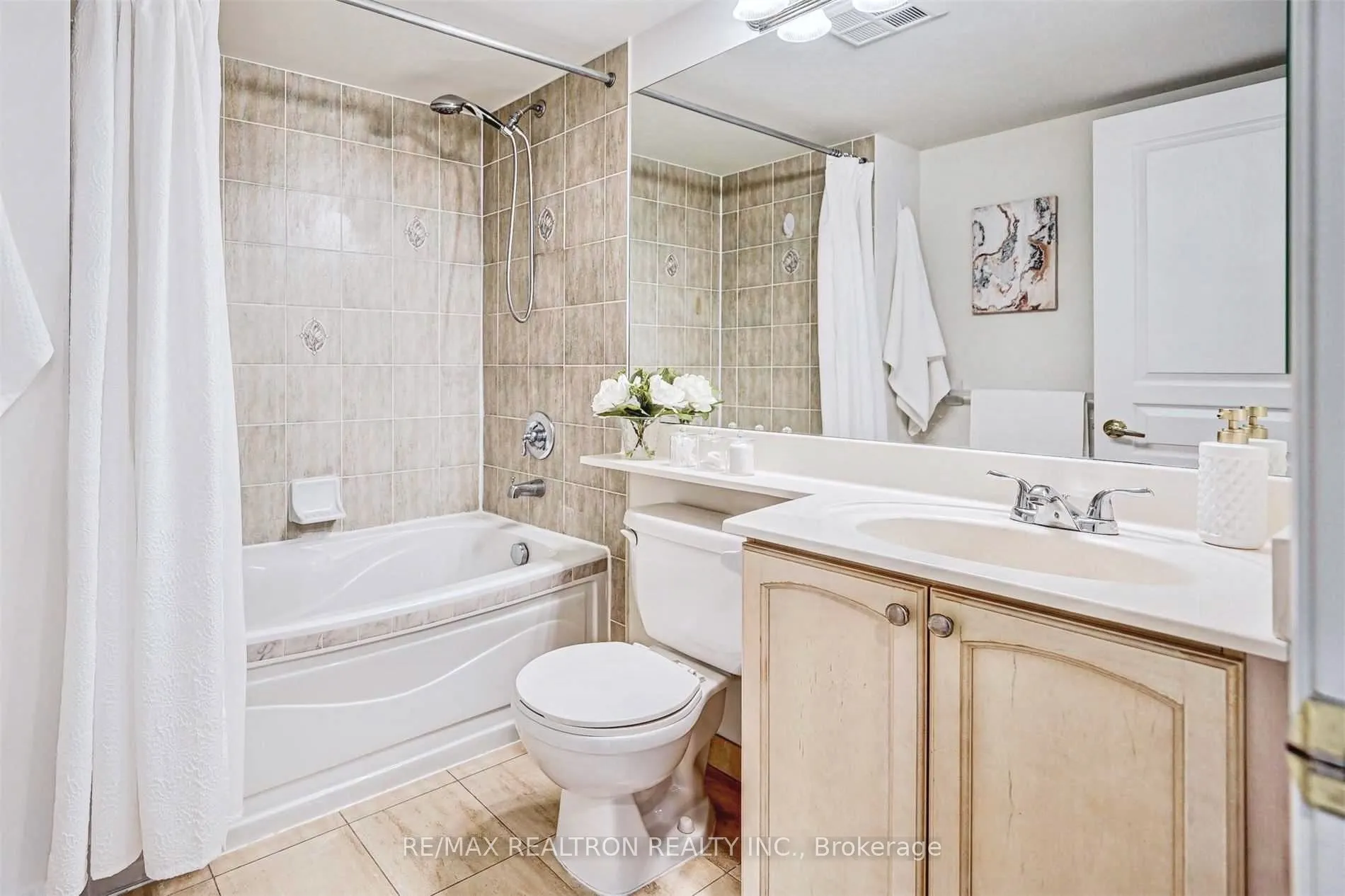 15 Northtown Way, #2316