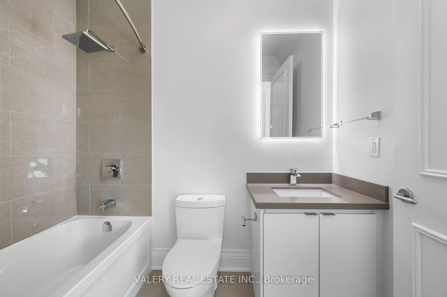 61 Yorkville Avenue, #16D
