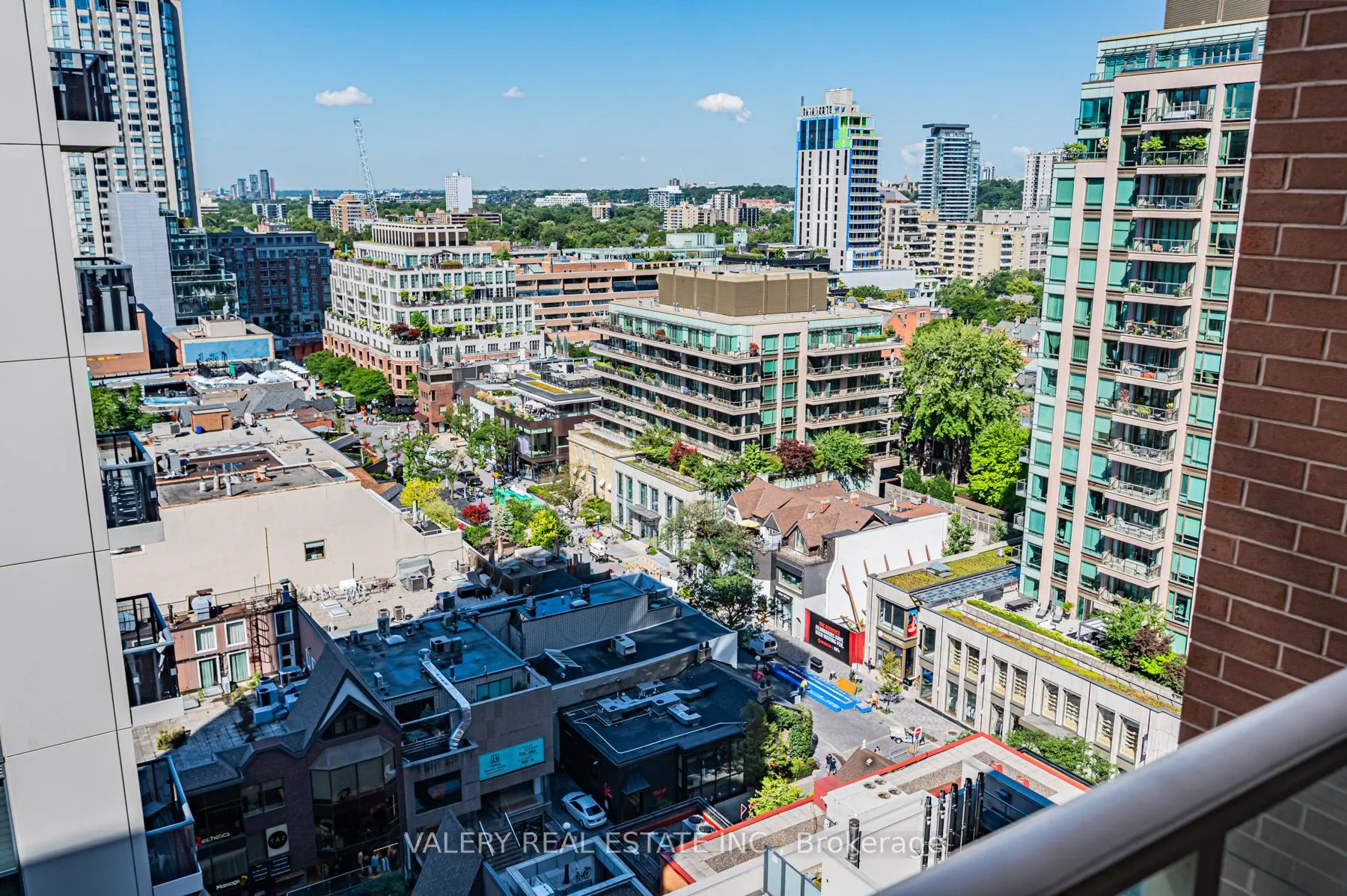 61 Yorkville Avenue, #16D