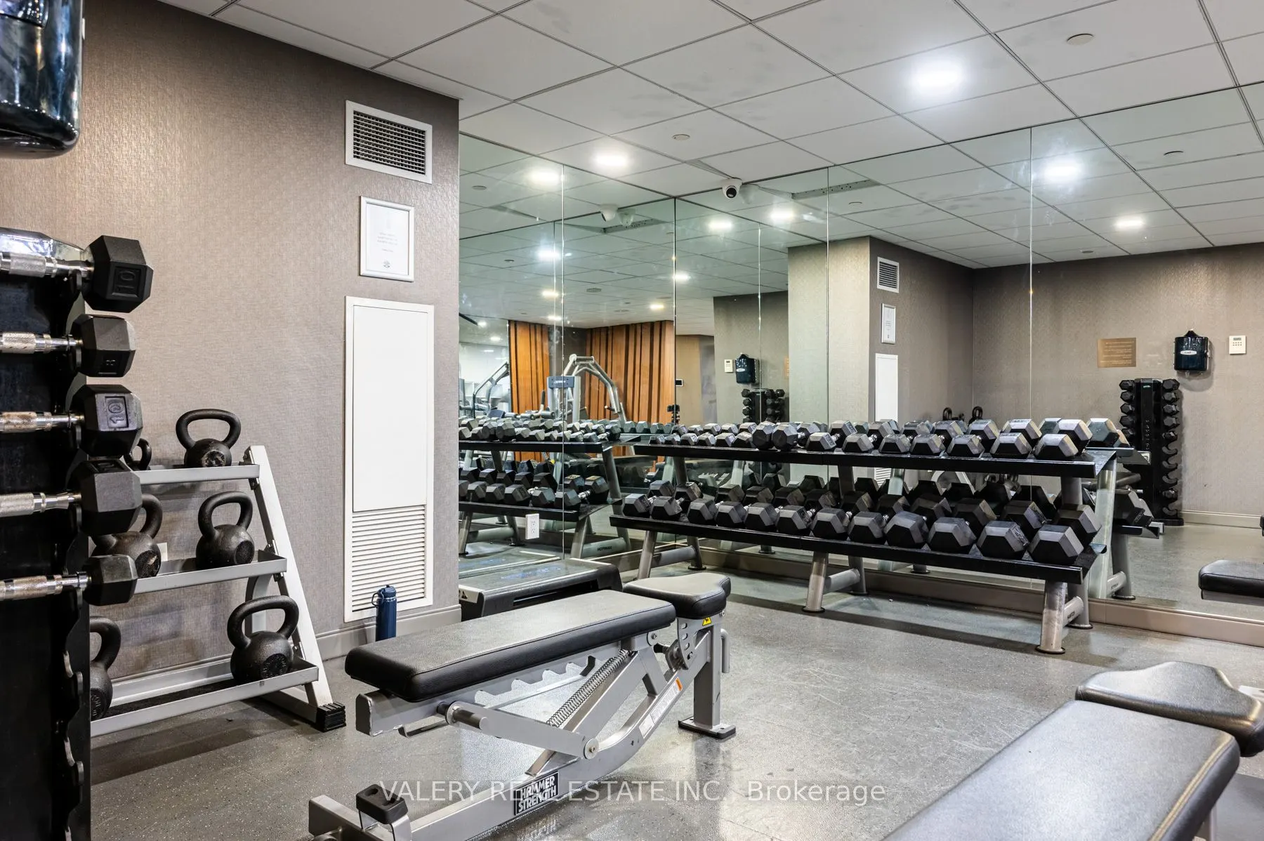 61 Yorkville Avenue, #16D