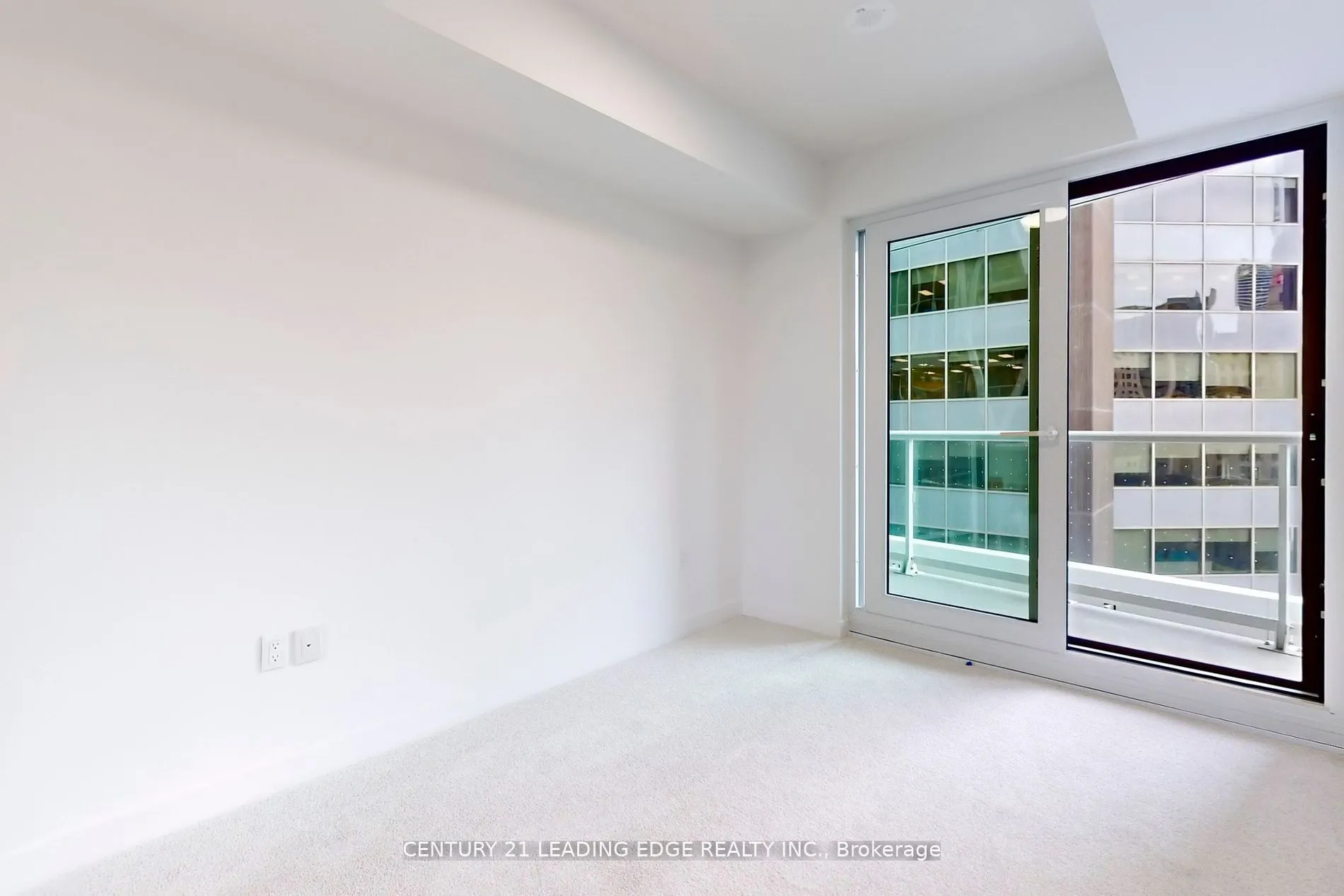 230 Simcoe Street, #1330