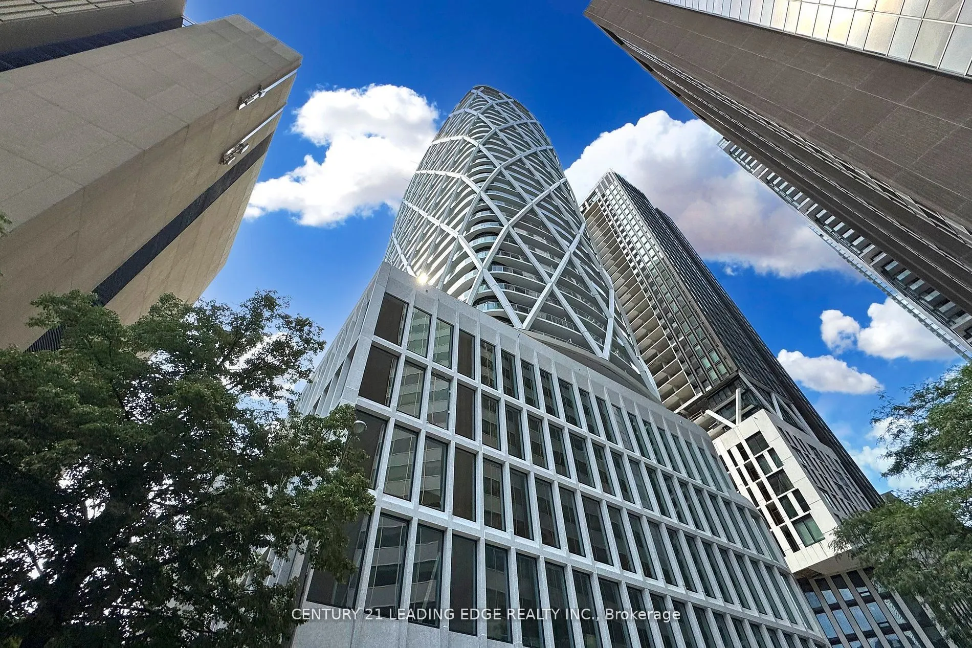 230 Simcoe Street, #1330