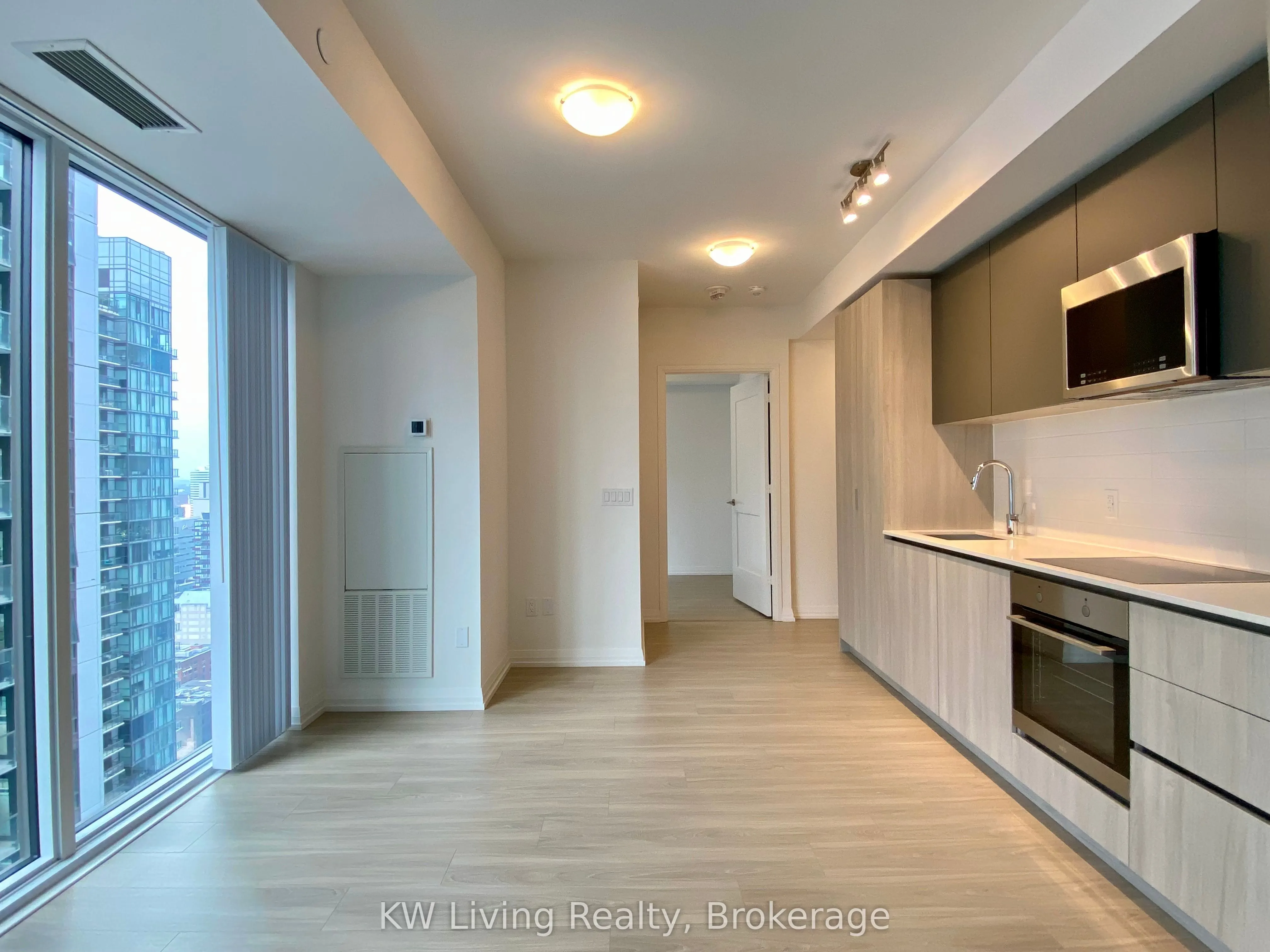 8 Widmer Street, #3803