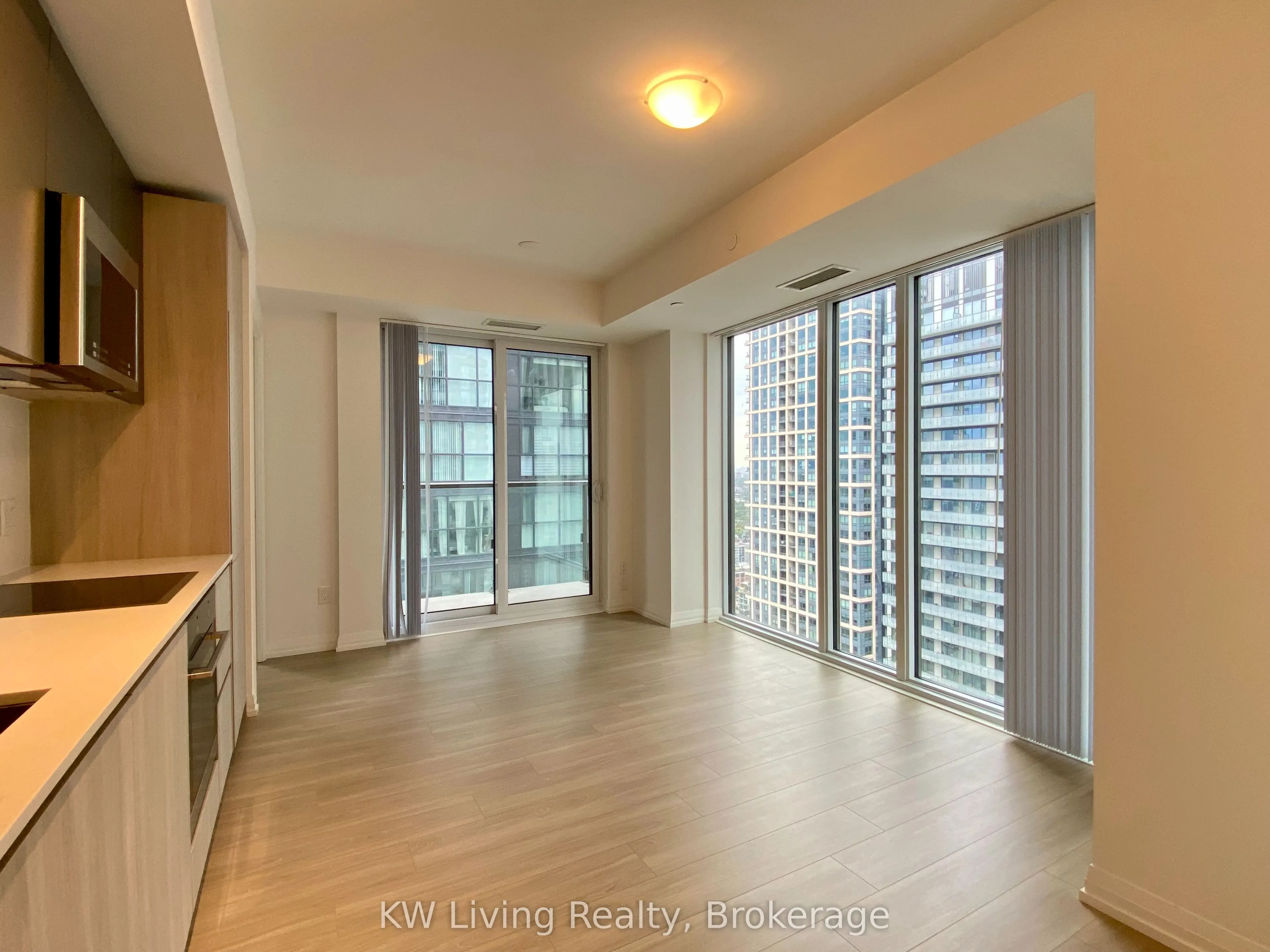 8 Widmer Street, #3803
