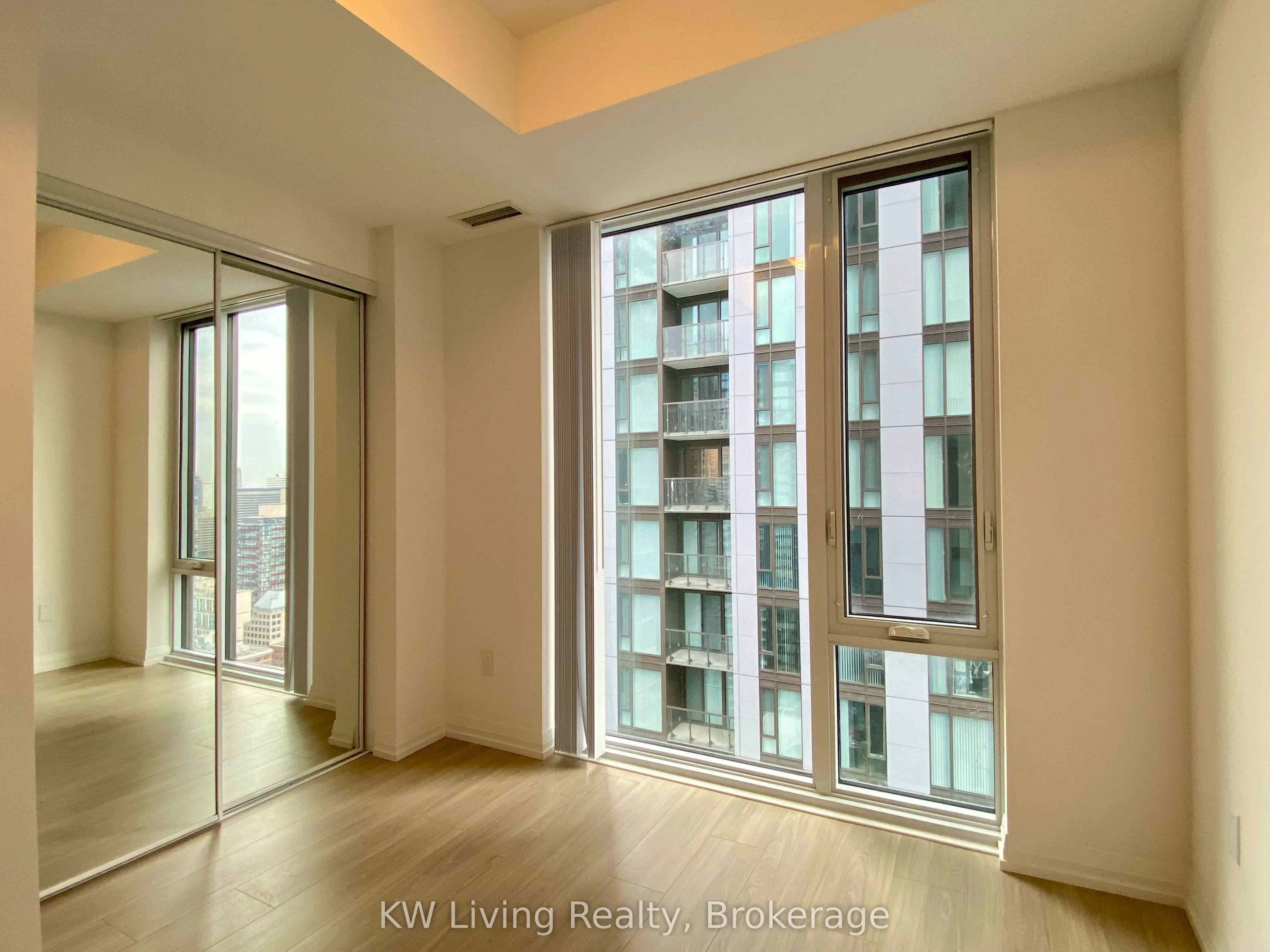 8 Widmer Street, #3803