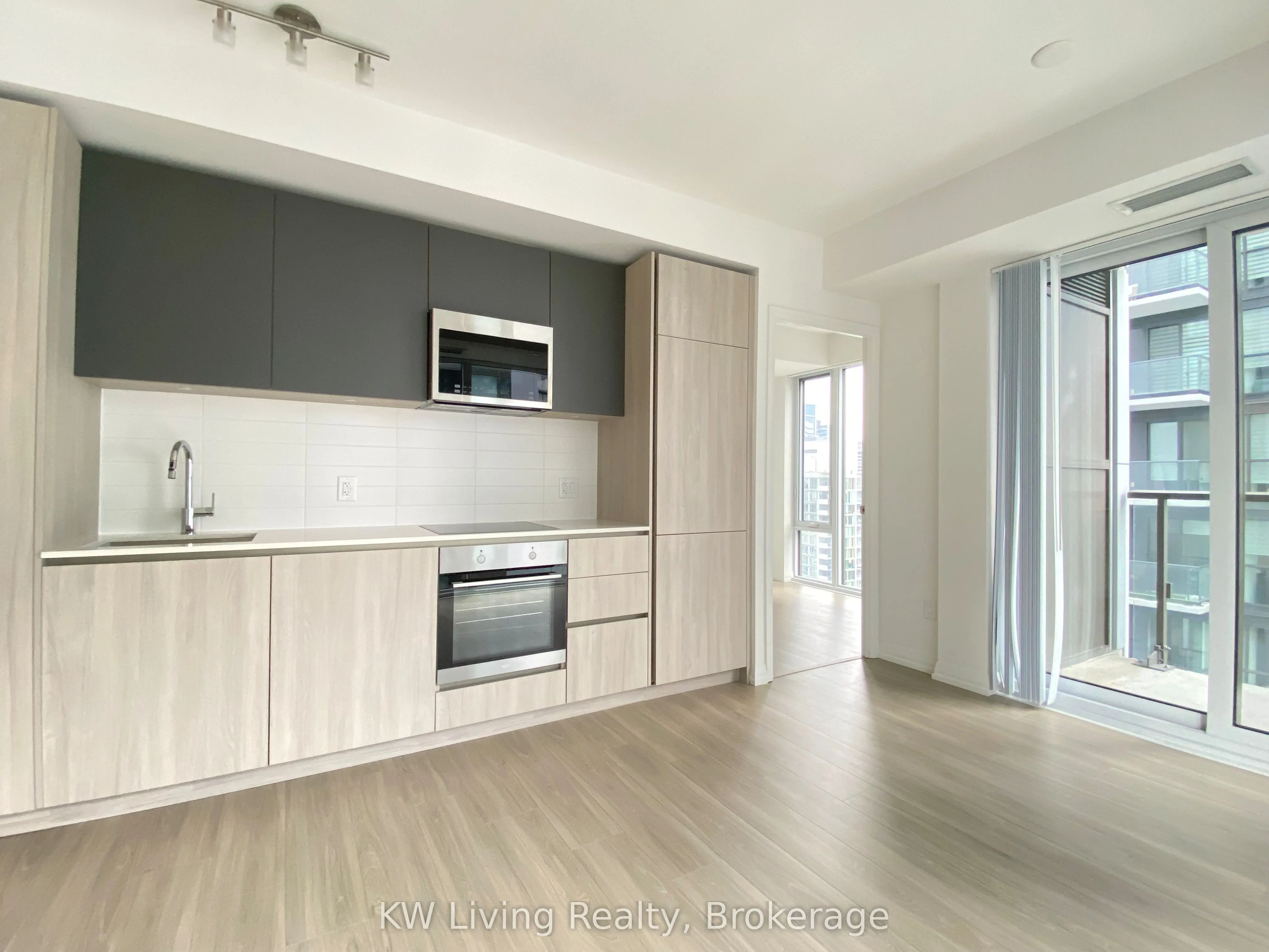 8 Widmer Street, #3803