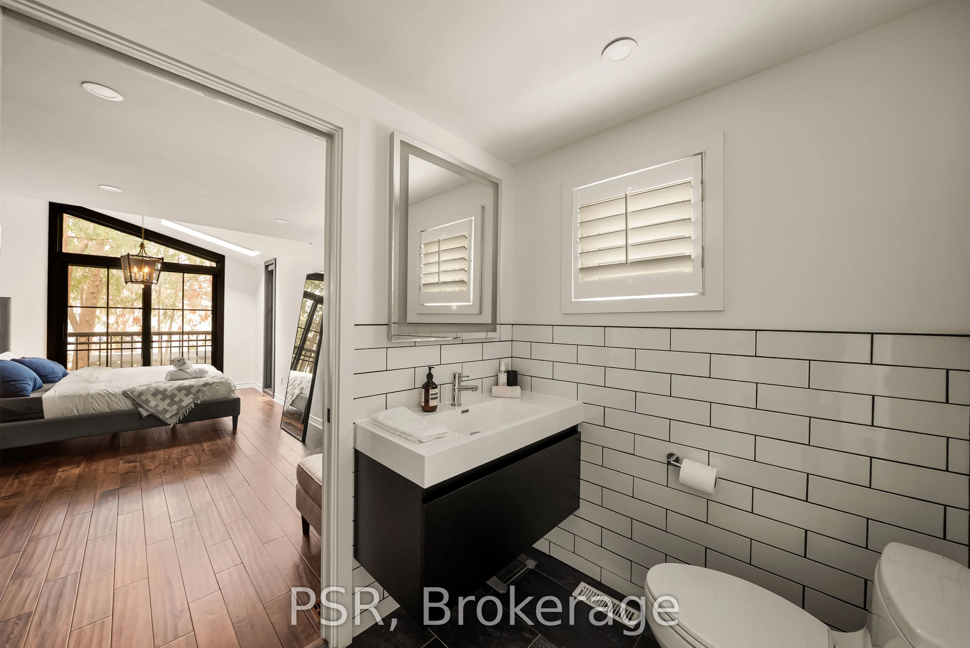 105 Seaton Street