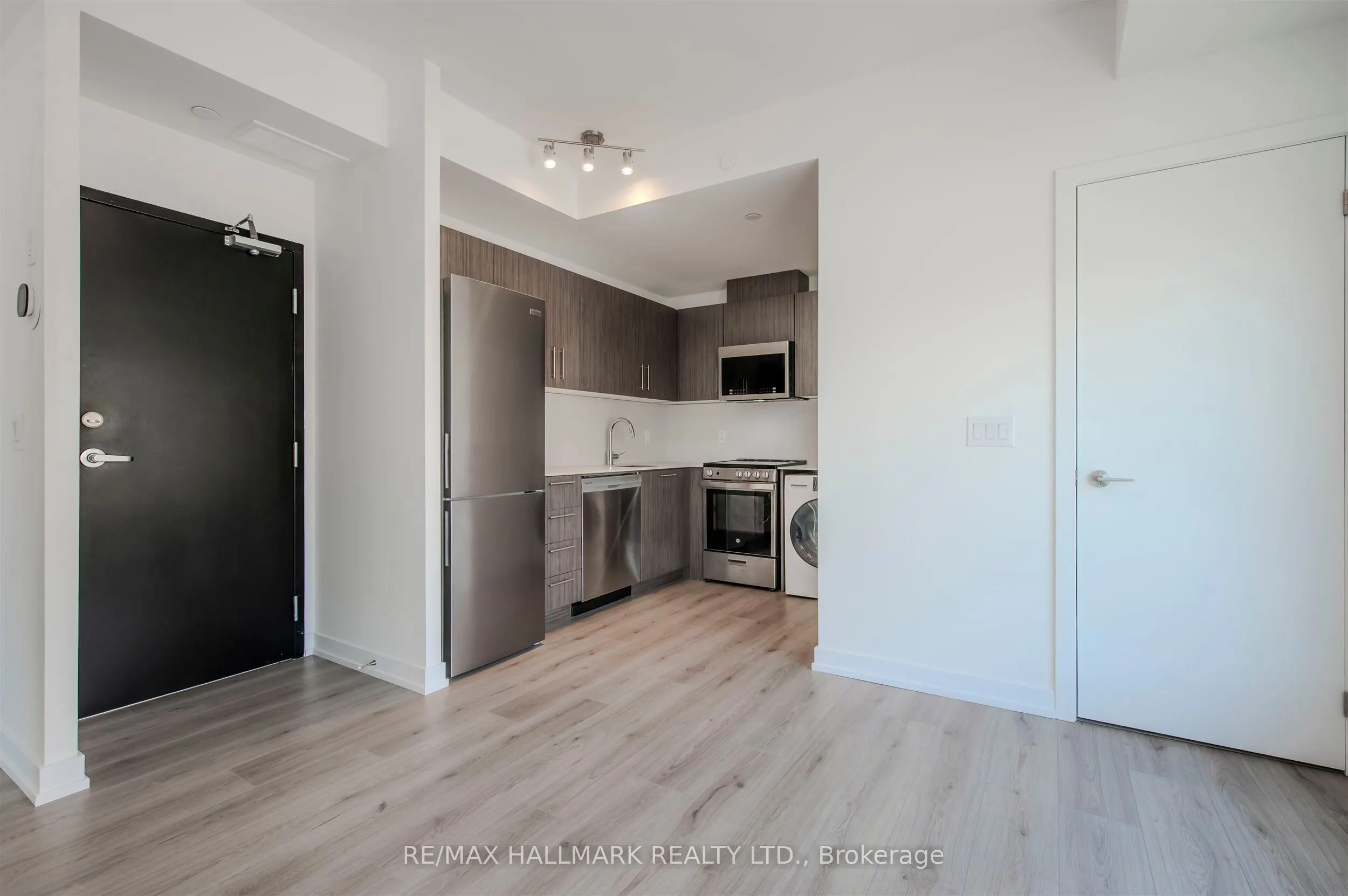 35-861 Sheppard Avenue W, #2nd