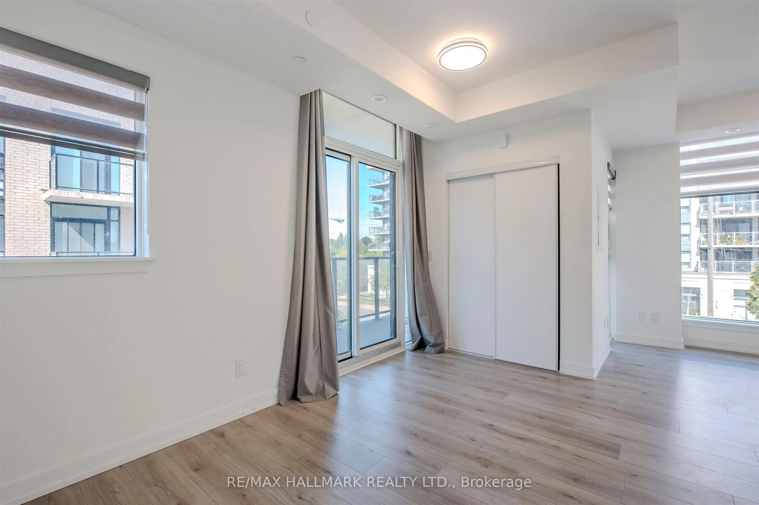 38-871 Sheppard Avenue W, #3rd floor