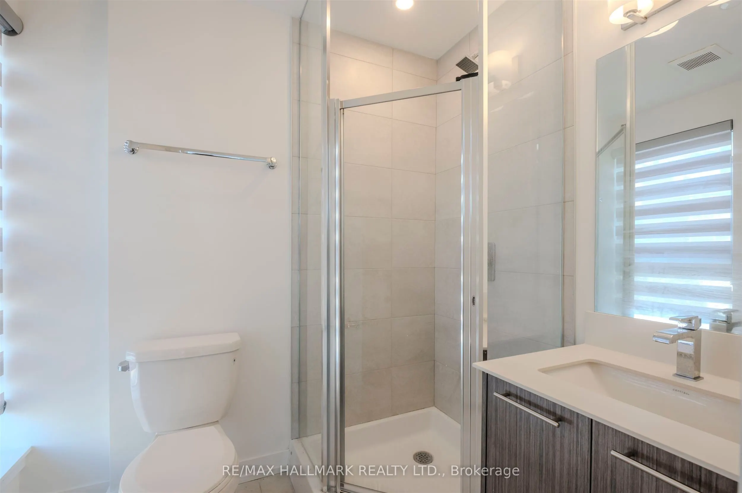 38-871 Sheppard Avenue W, #3rd floor