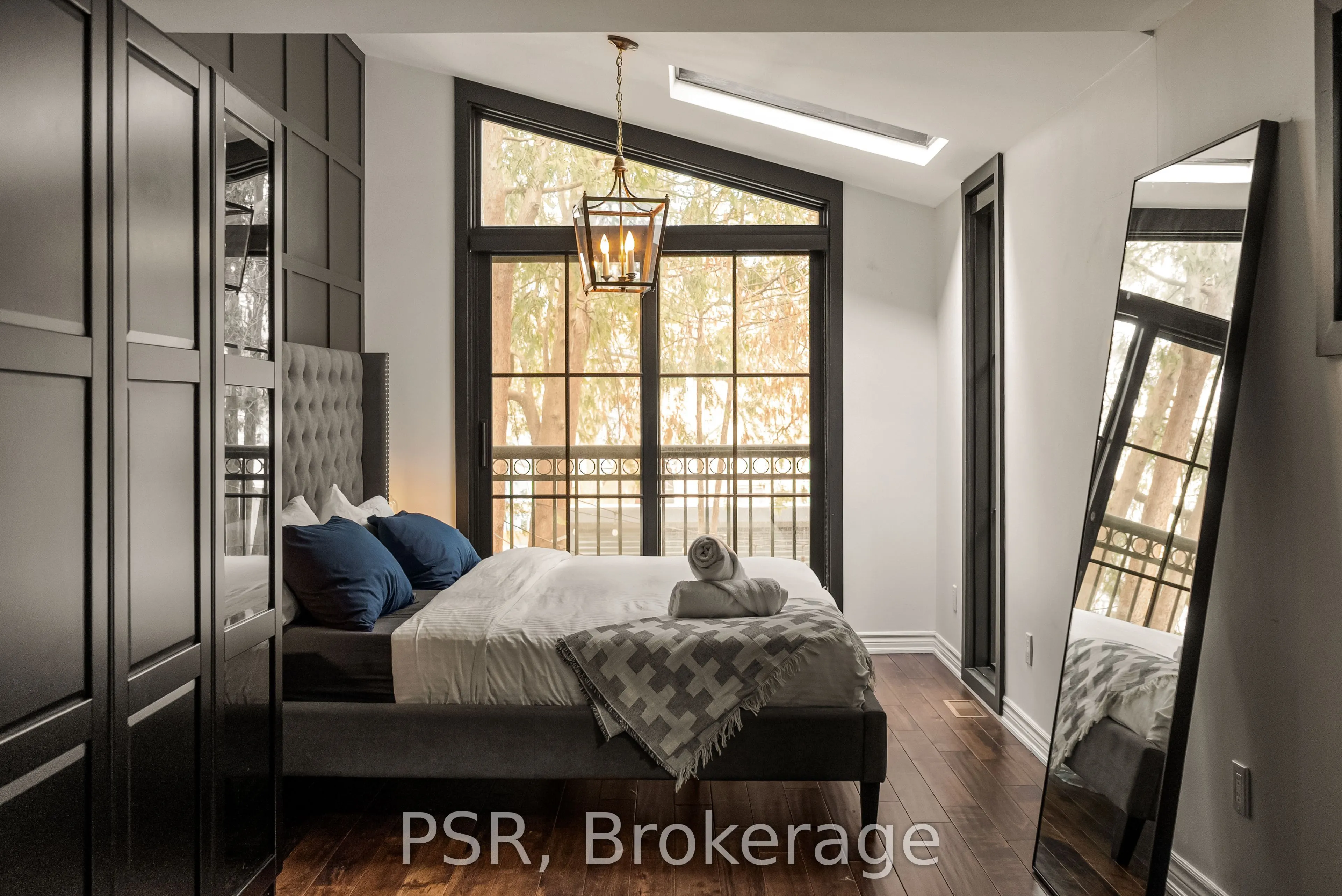 105 Seaton Street