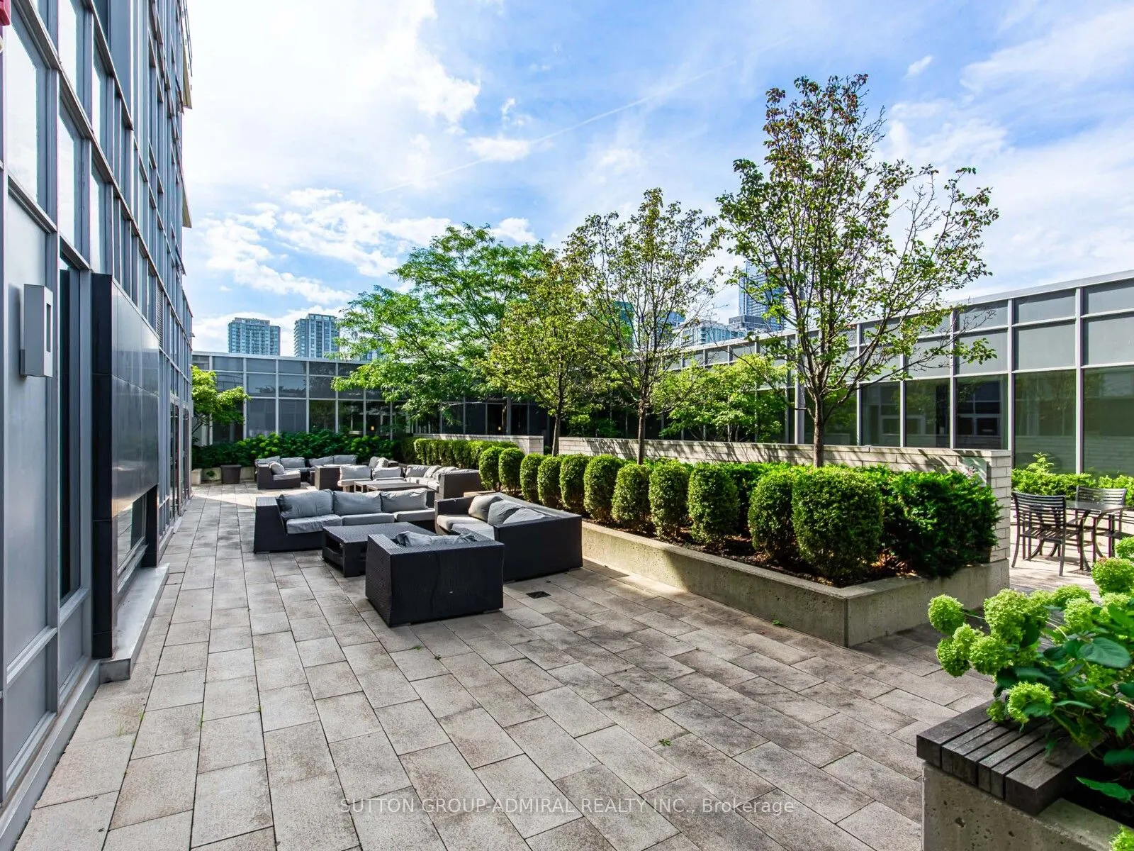 120 Harrison Garden Boulevard, #733