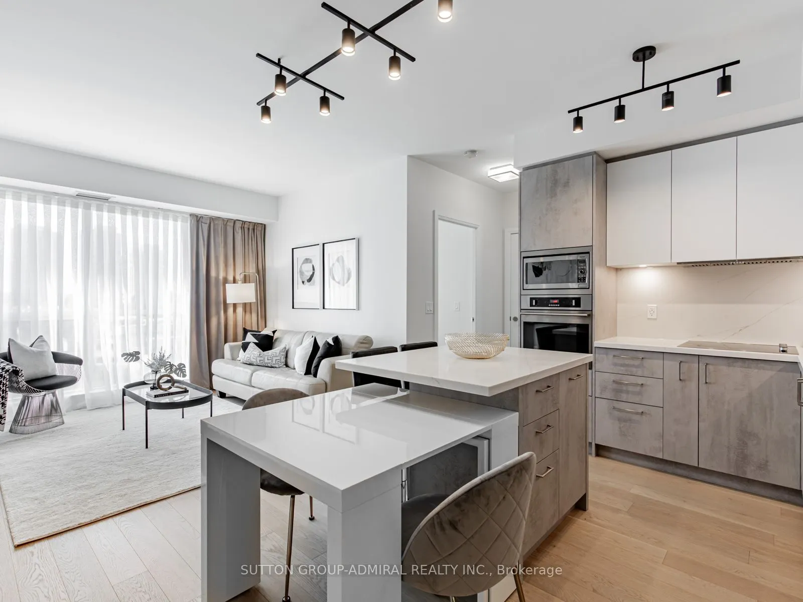 120 Harrison Garden Boulevard, #733