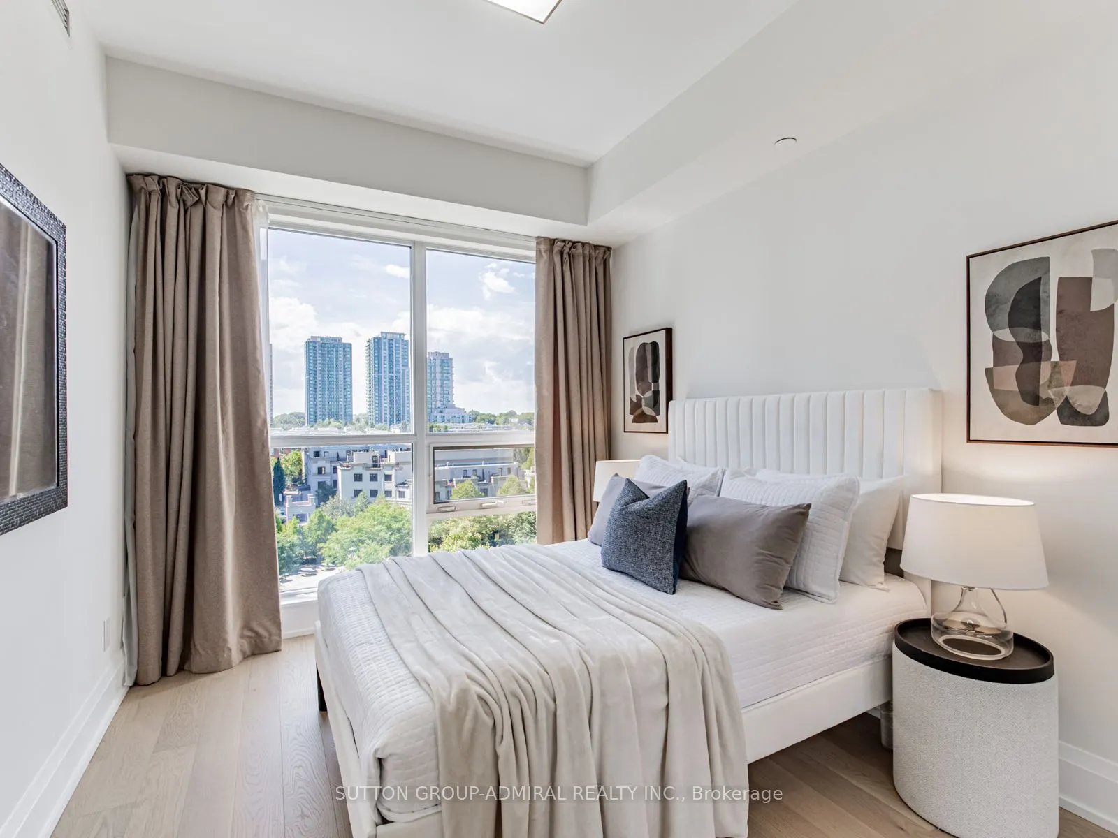 120 Harrison Garden Boulevard, #733