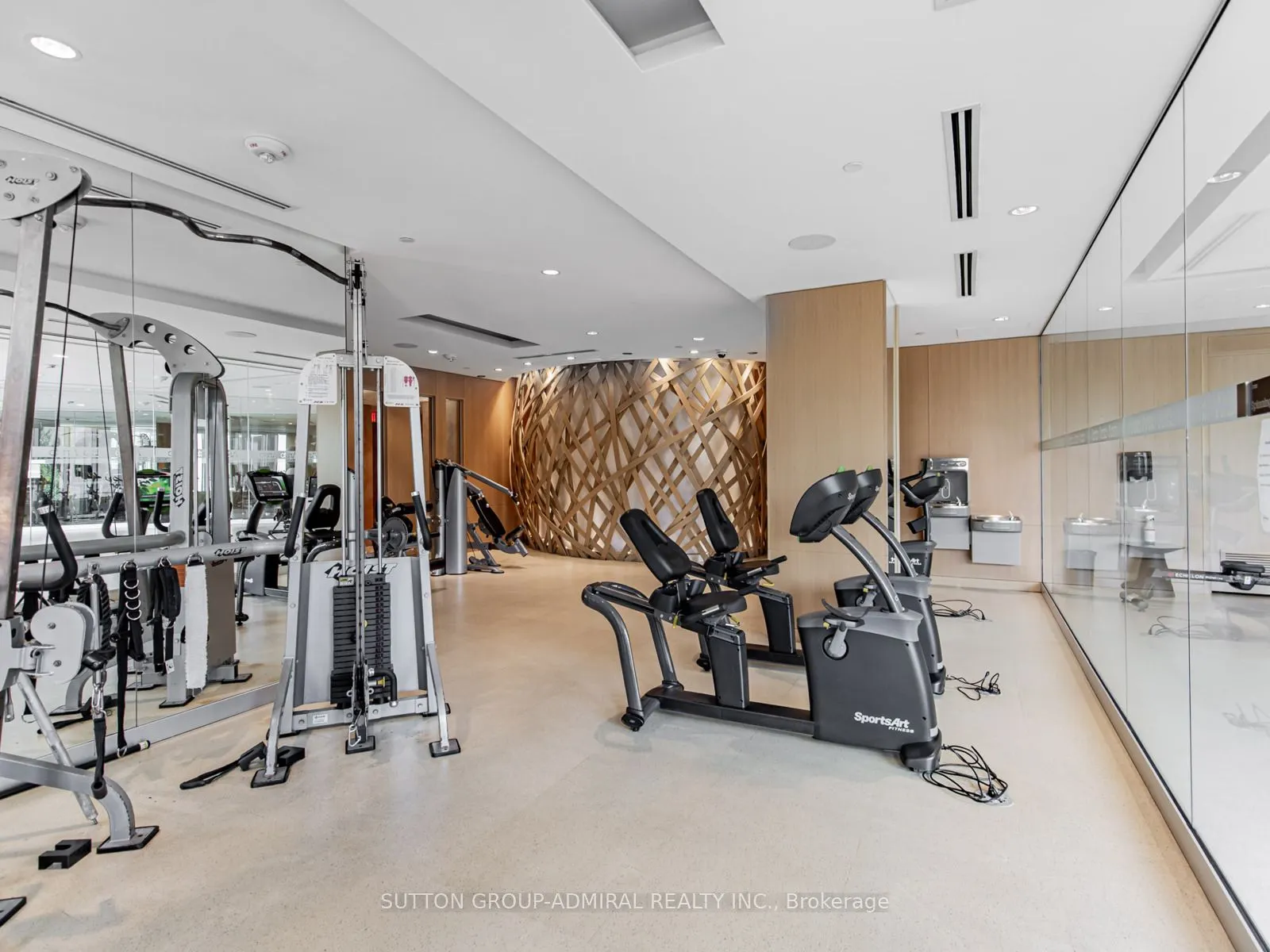 120 Harrison Garden Boulevard, #733