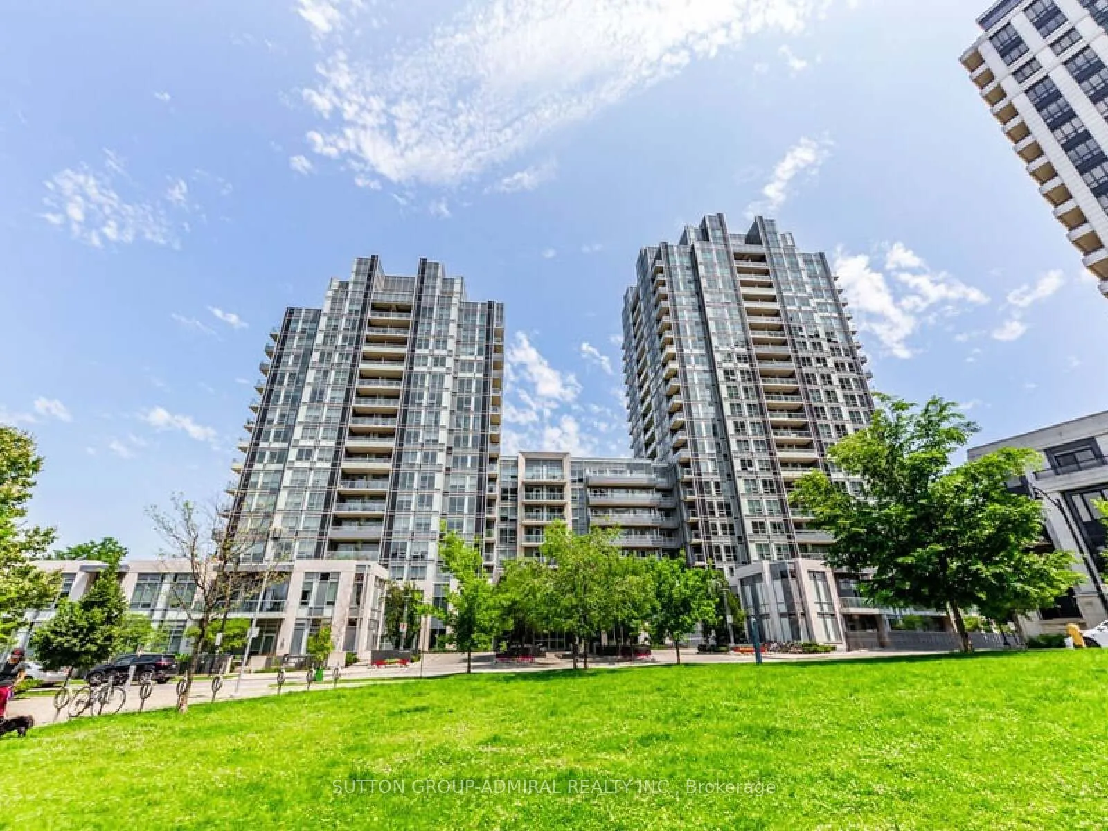 120 Harrison Garden Boulevard, #733