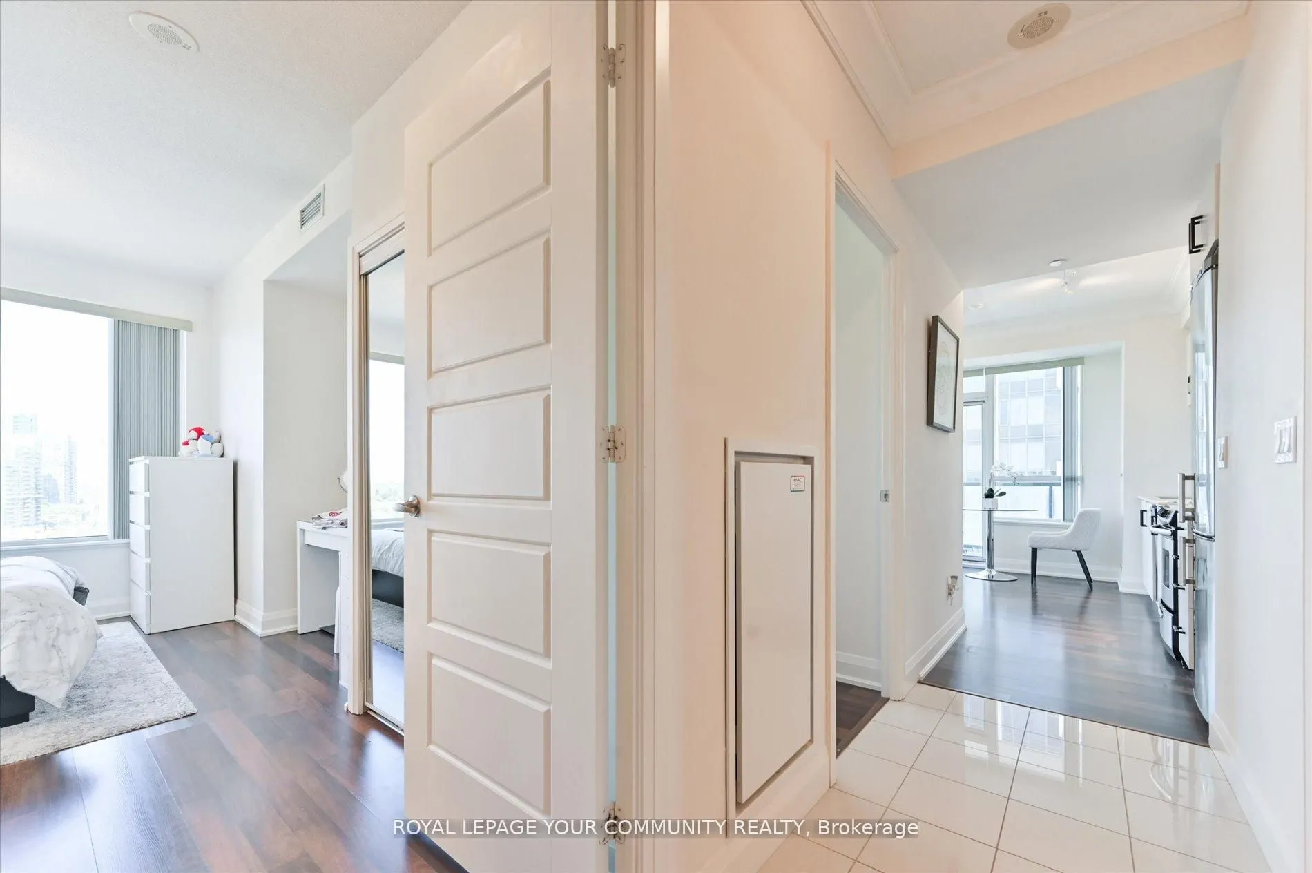 68 Canterbury Place, #1909