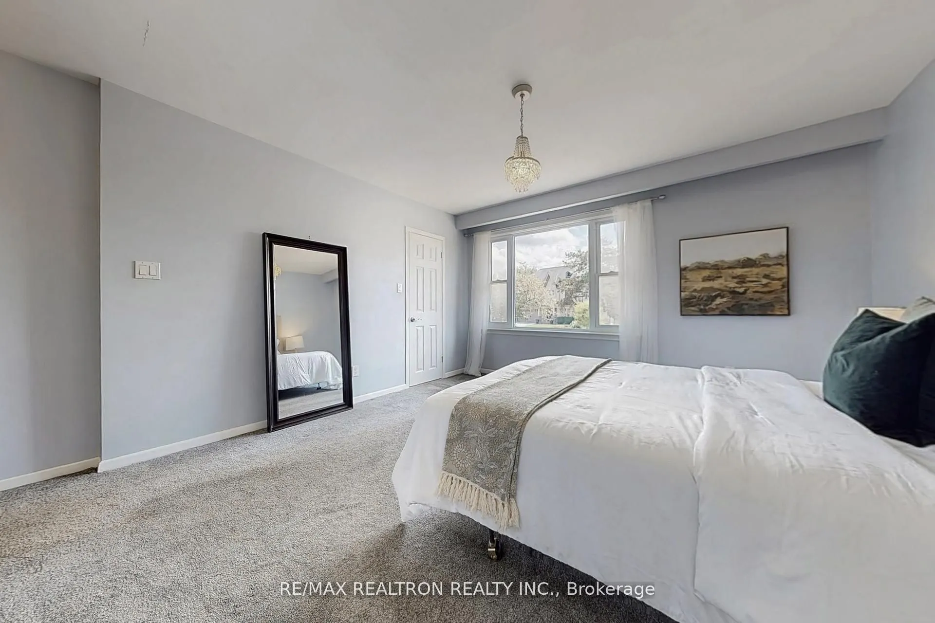 87 Valentine Drive