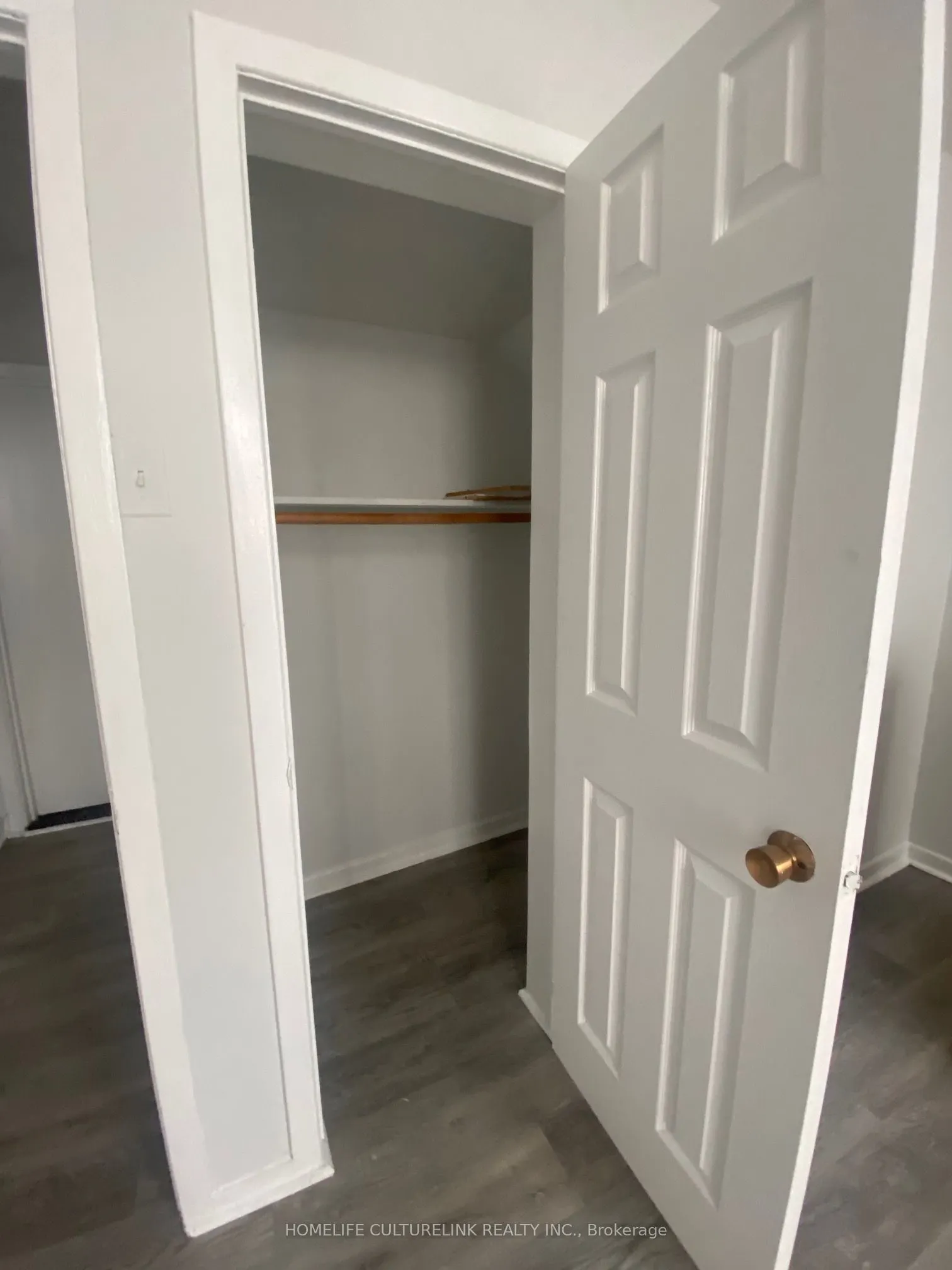 632B Yonge Street, #5