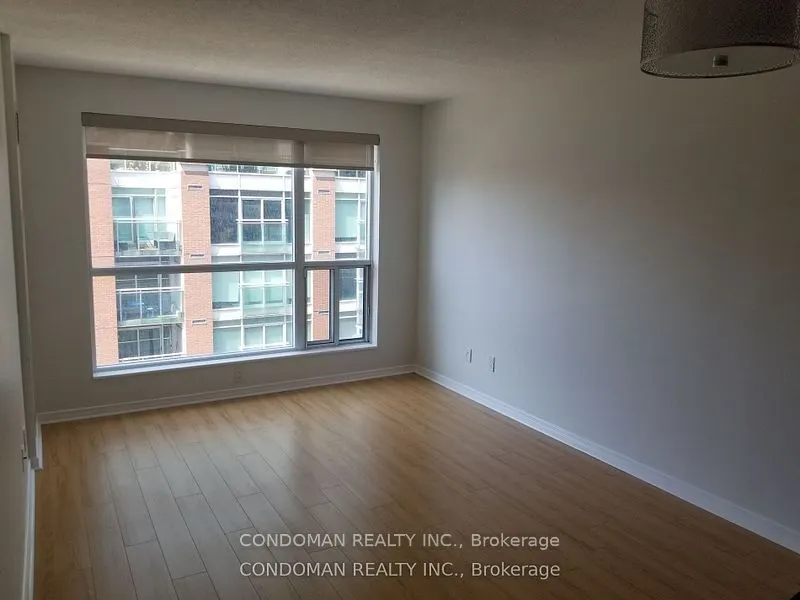 230 King Street E, #909