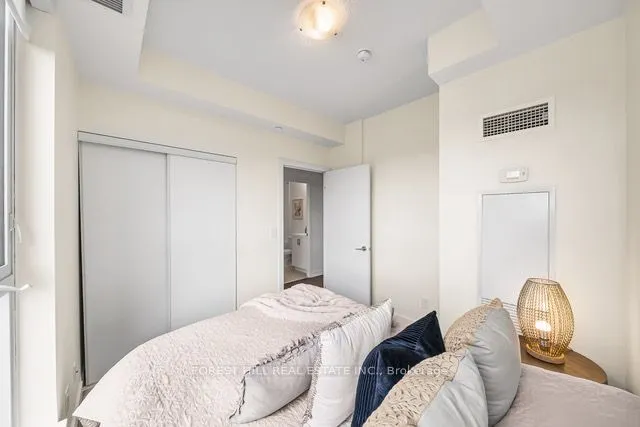 1603 Eglinton Avenue W, #319