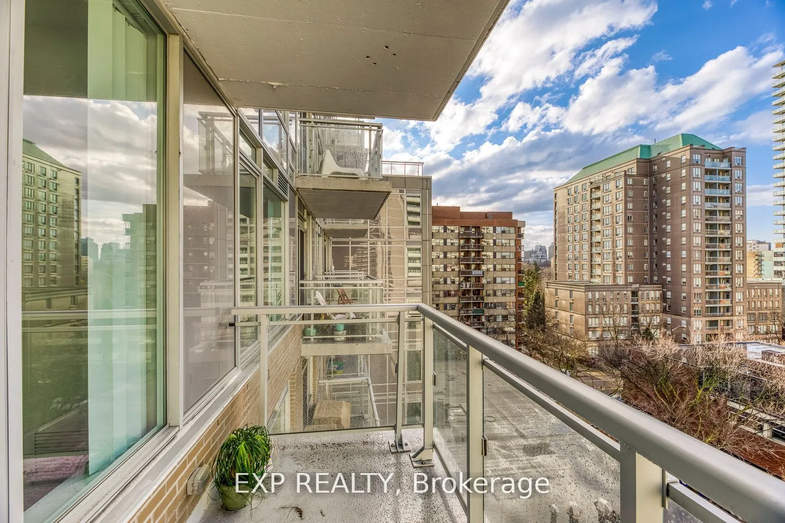 68 Merton Street, #610