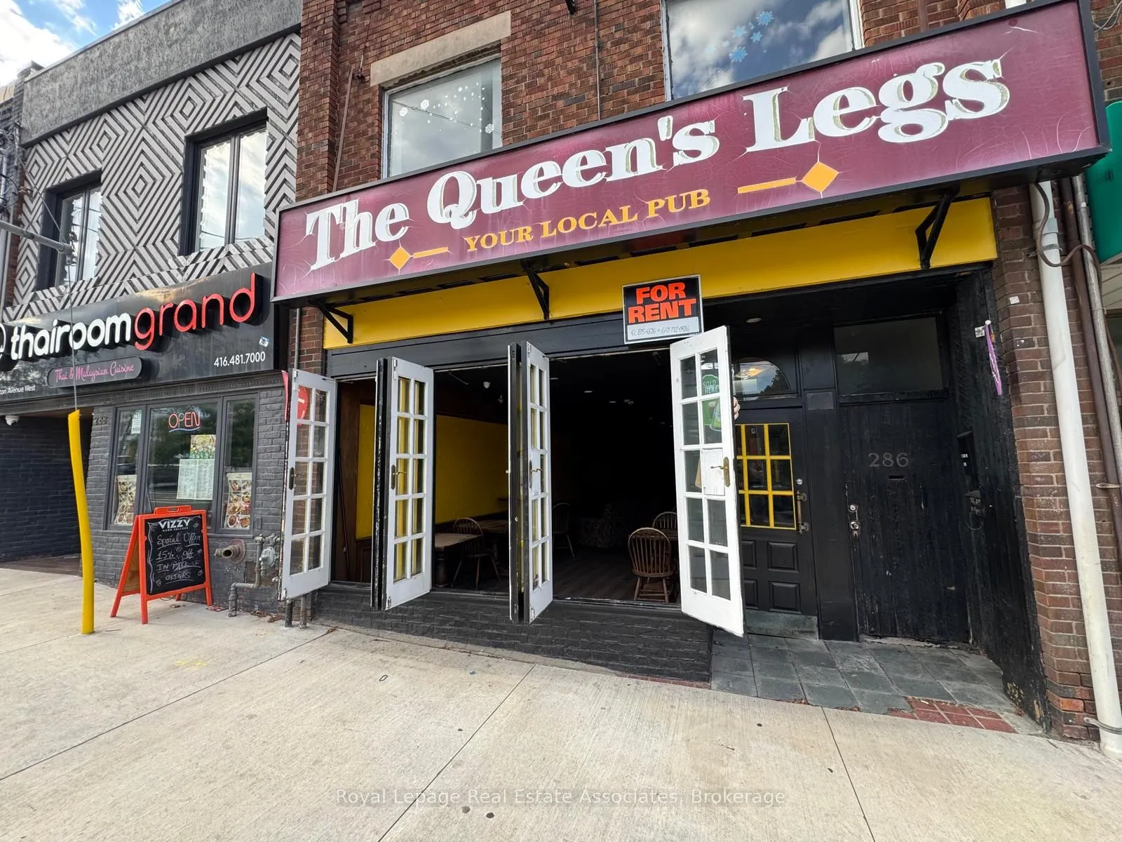 286 Eglinton Avenue W
