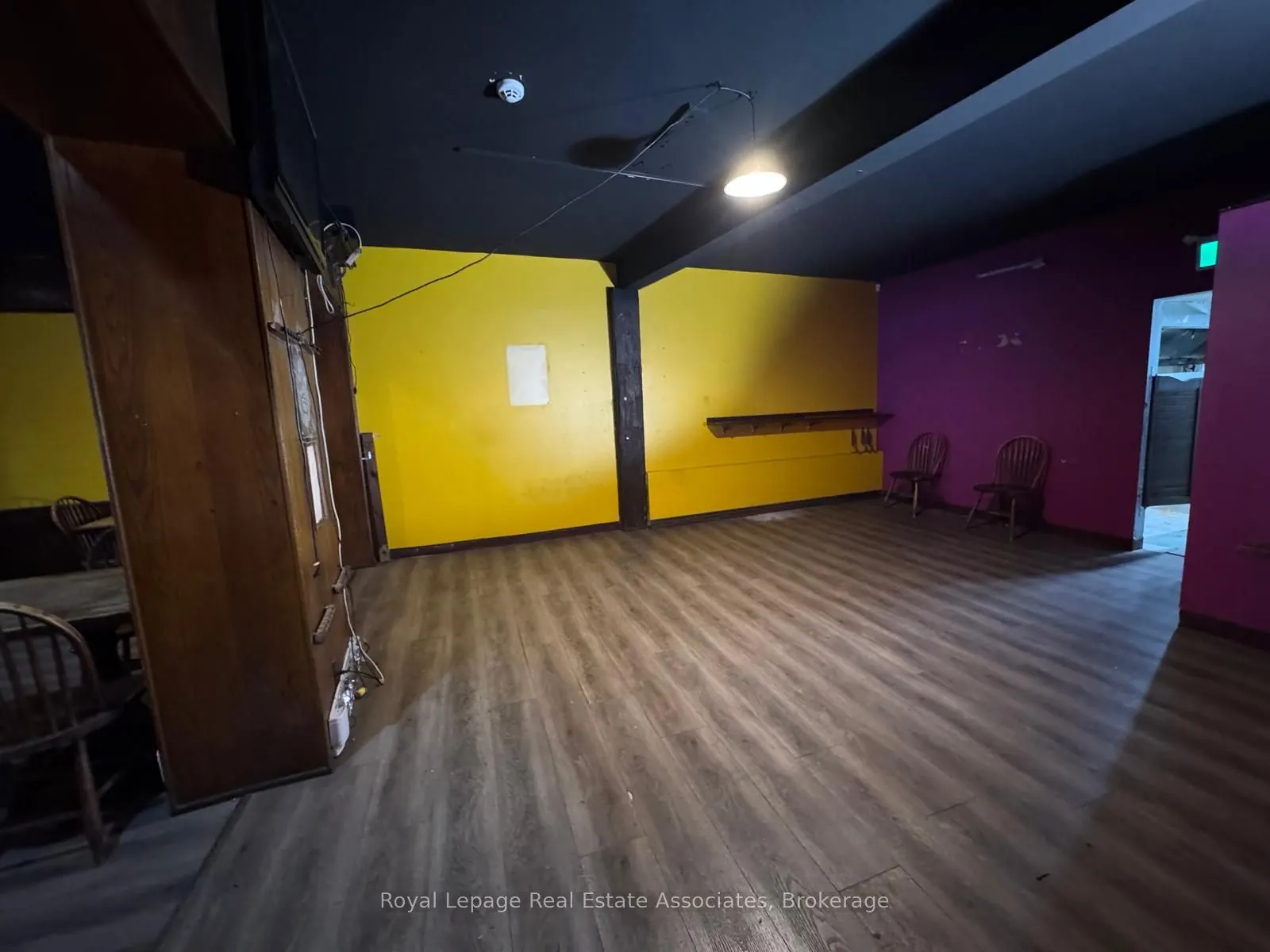 286 Eglinton Avenue W