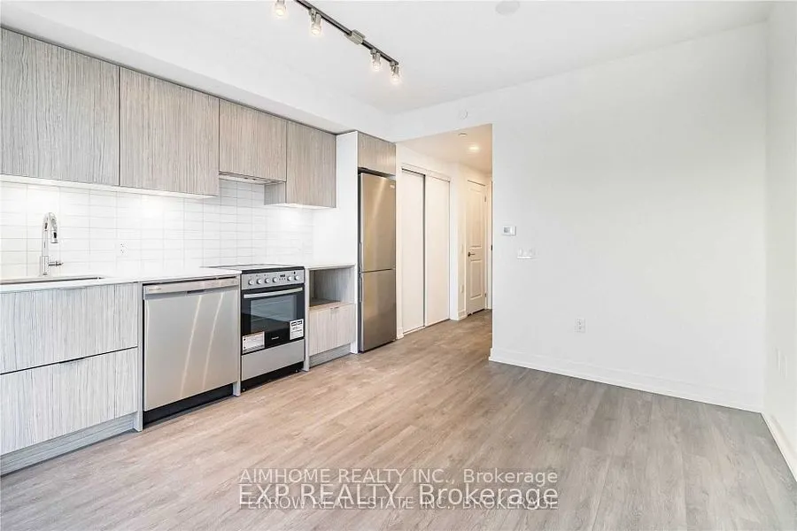 395 Bloor Street E, #3908
