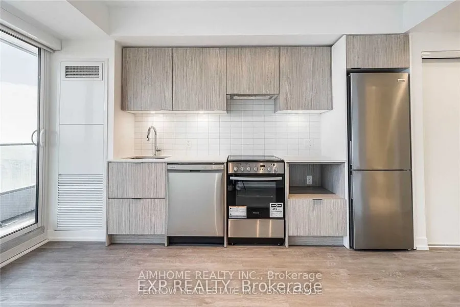 395 Bloor Street E, #3908