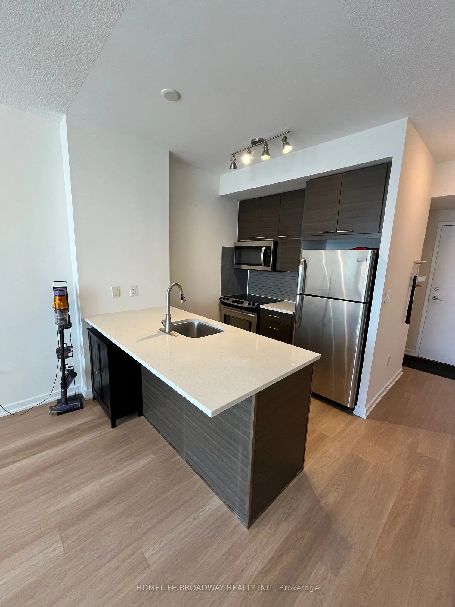 66 Forest Manor Road, #1710