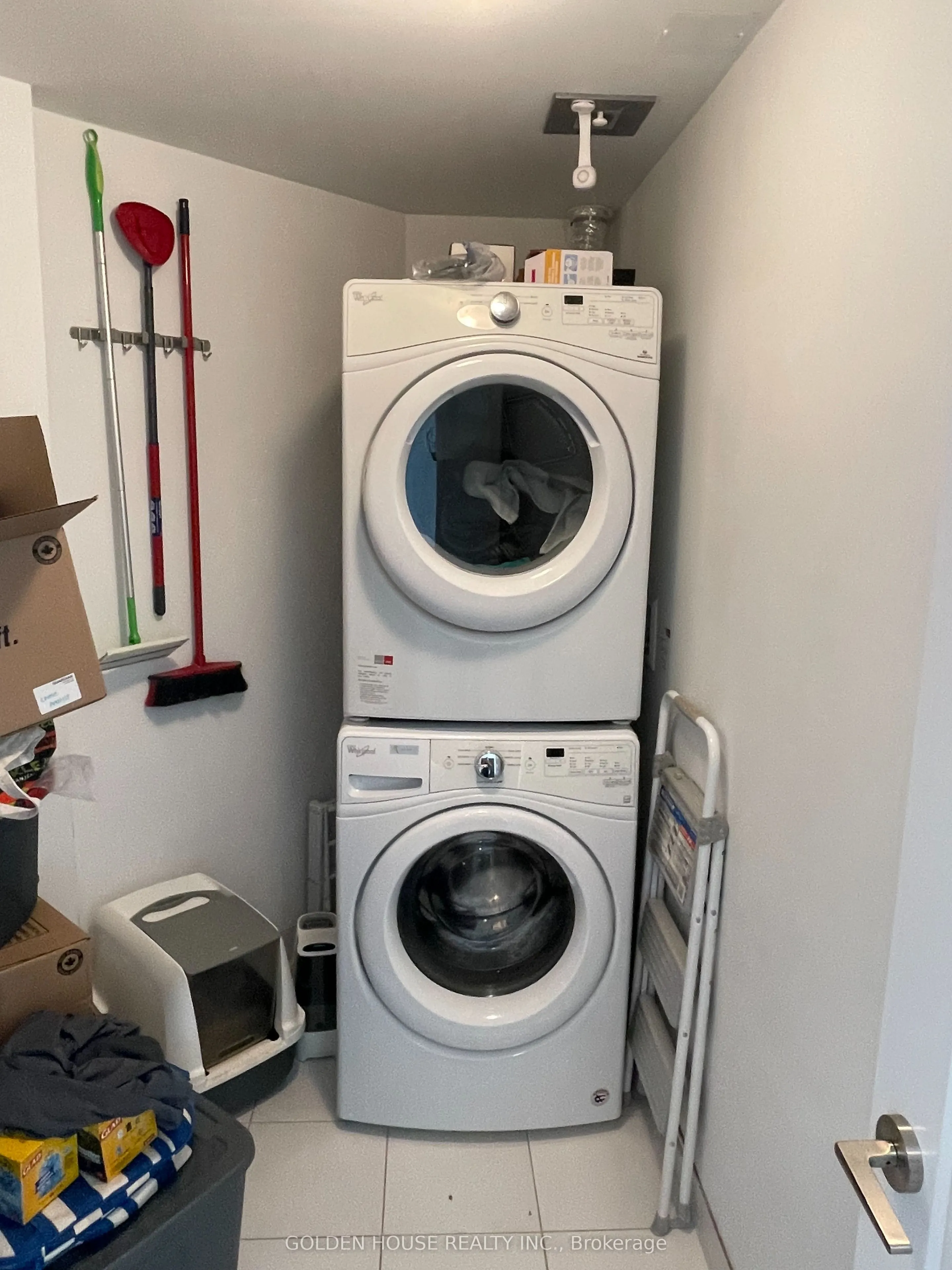 1 Edgewater Drive, #314