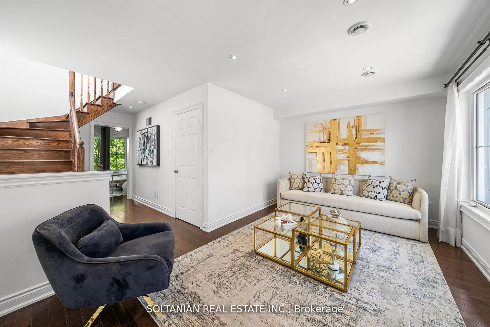 25 Slingsby Lane