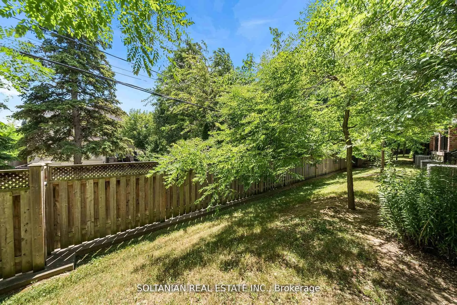 25 Slingsby Lane
