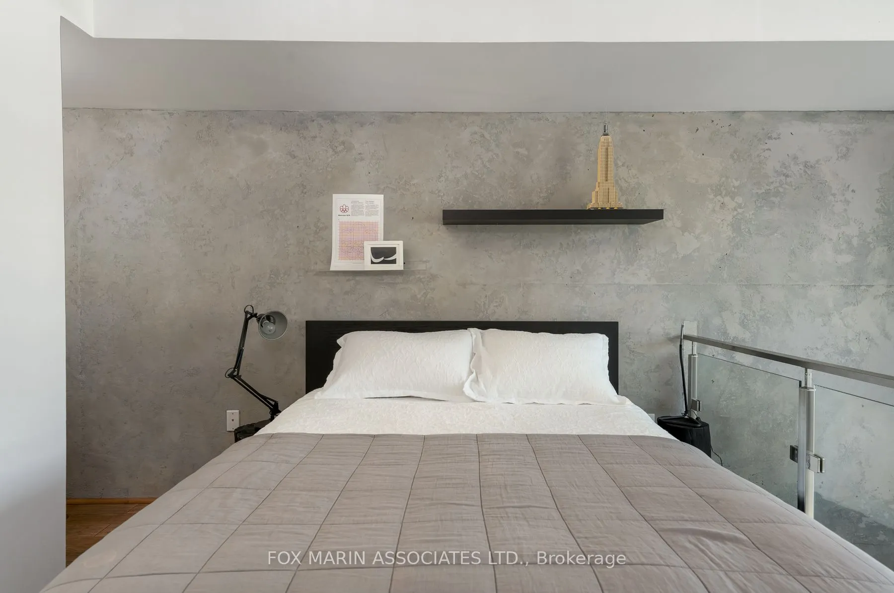 954 King Street W, #328