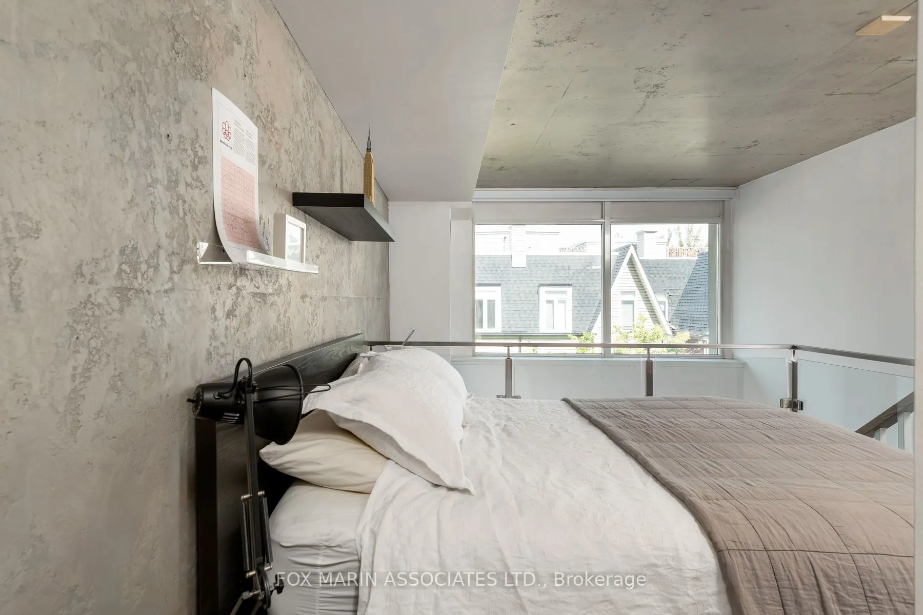 954 King Street W, #328