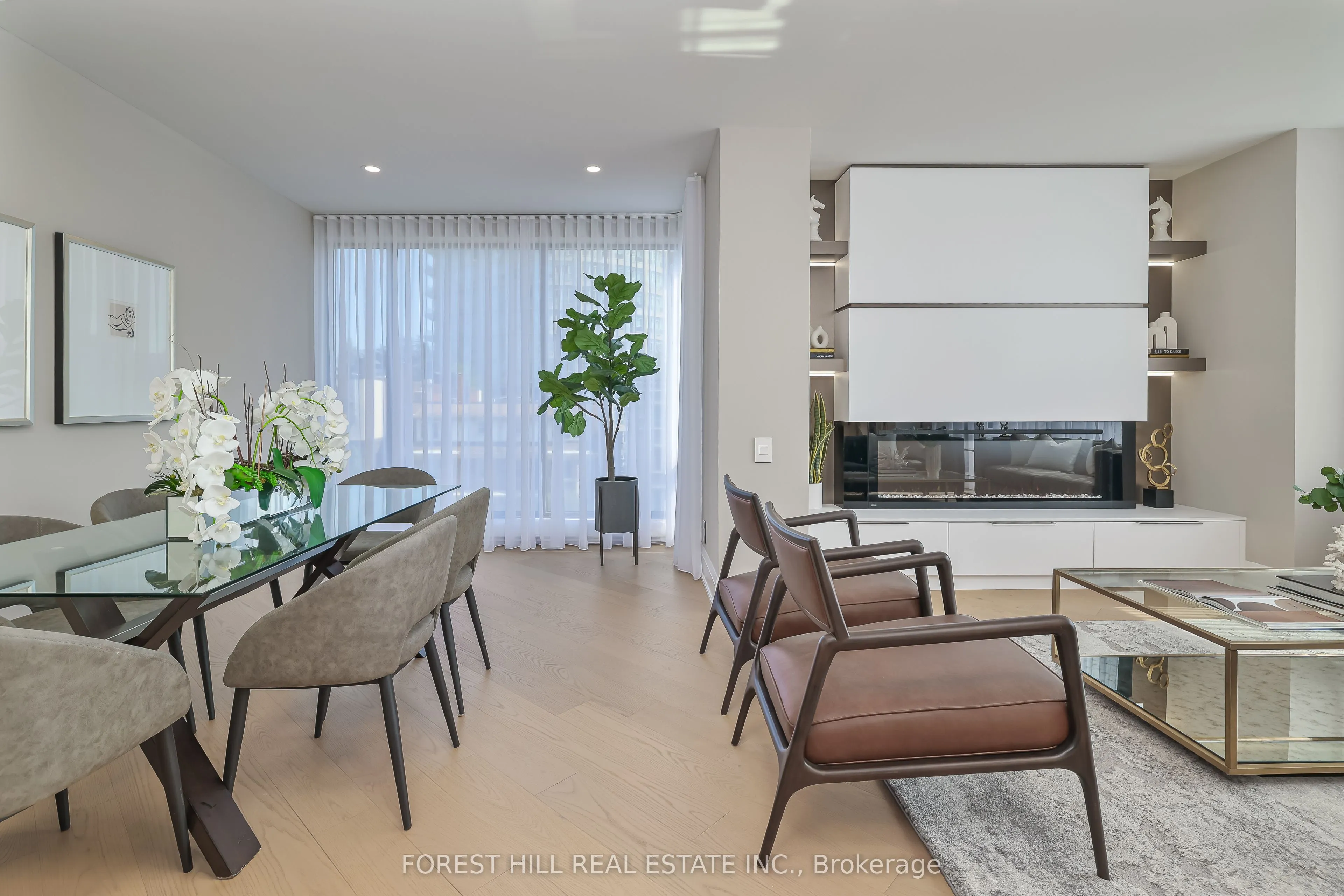 342 Spadina Road, #301