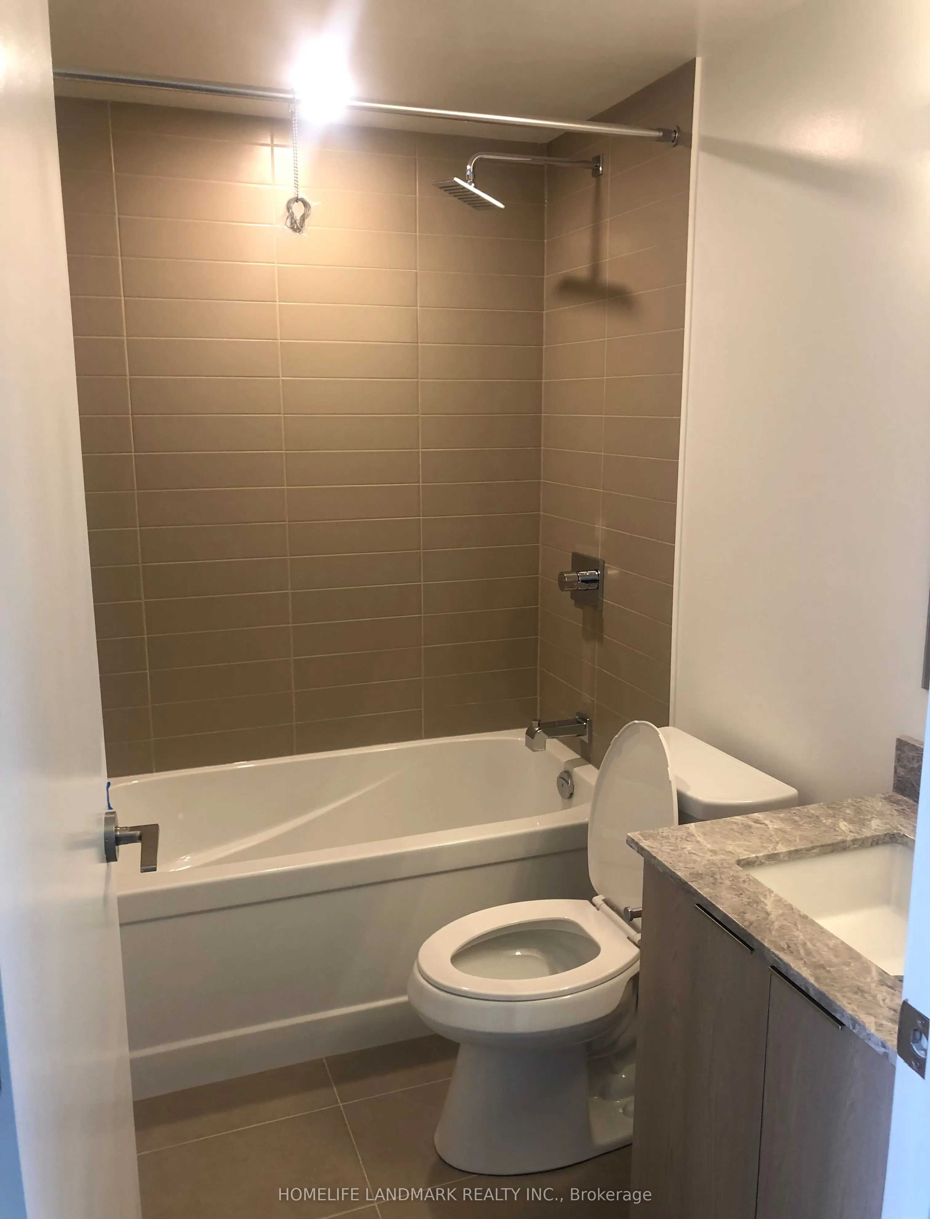 501 Yonge Street E, #4007